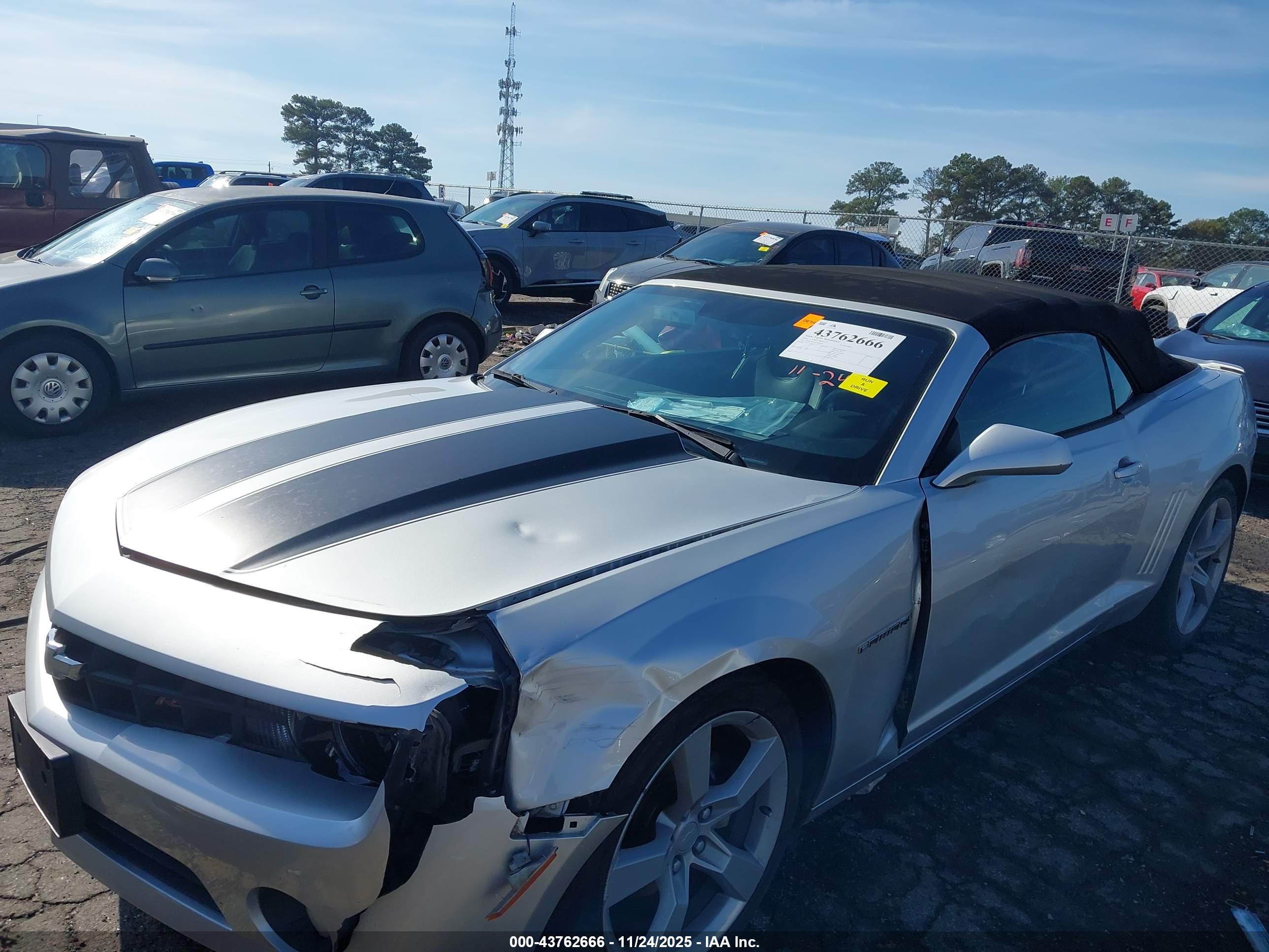 CHEVROLET CAMARO image 6