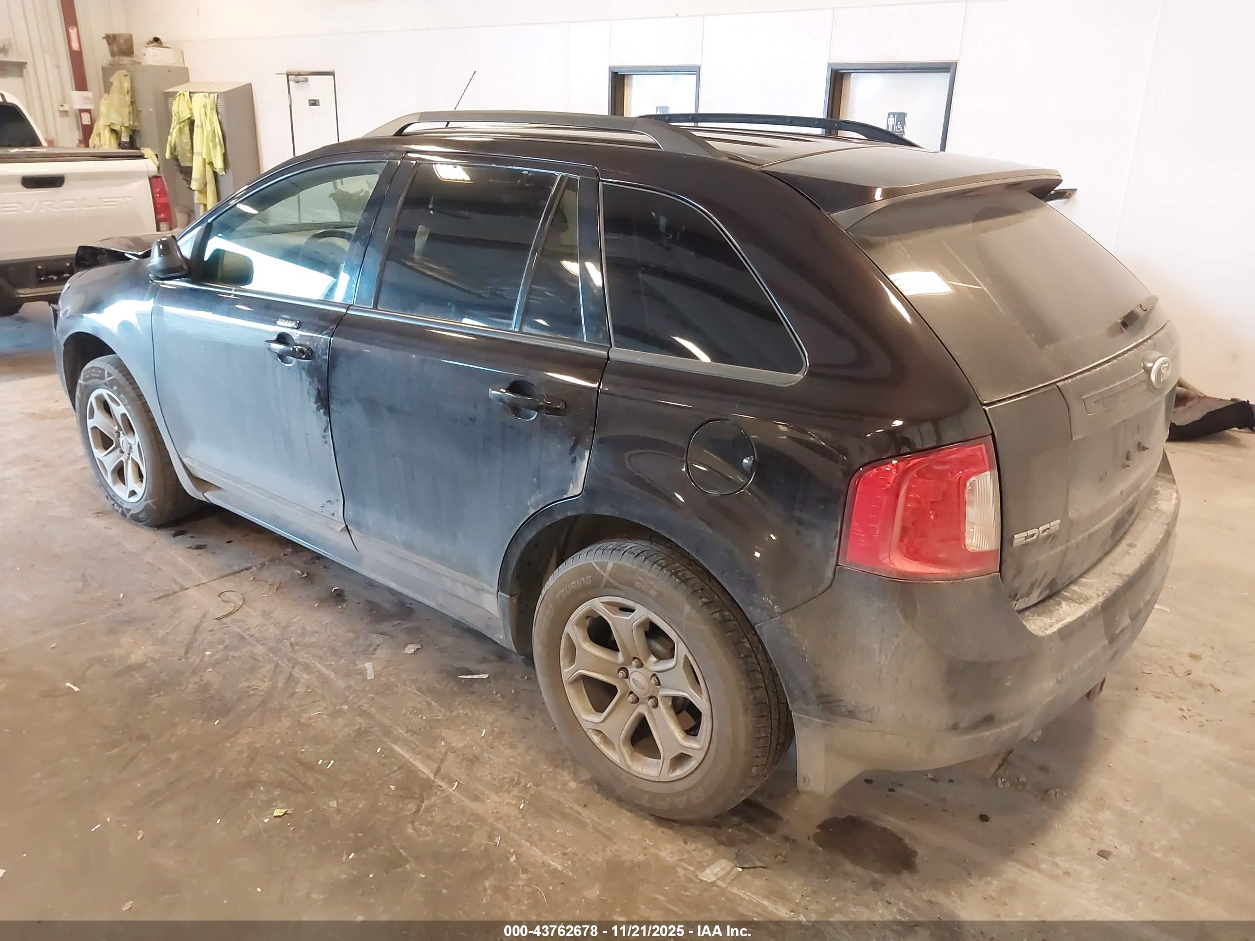 FORD EDGE image 3