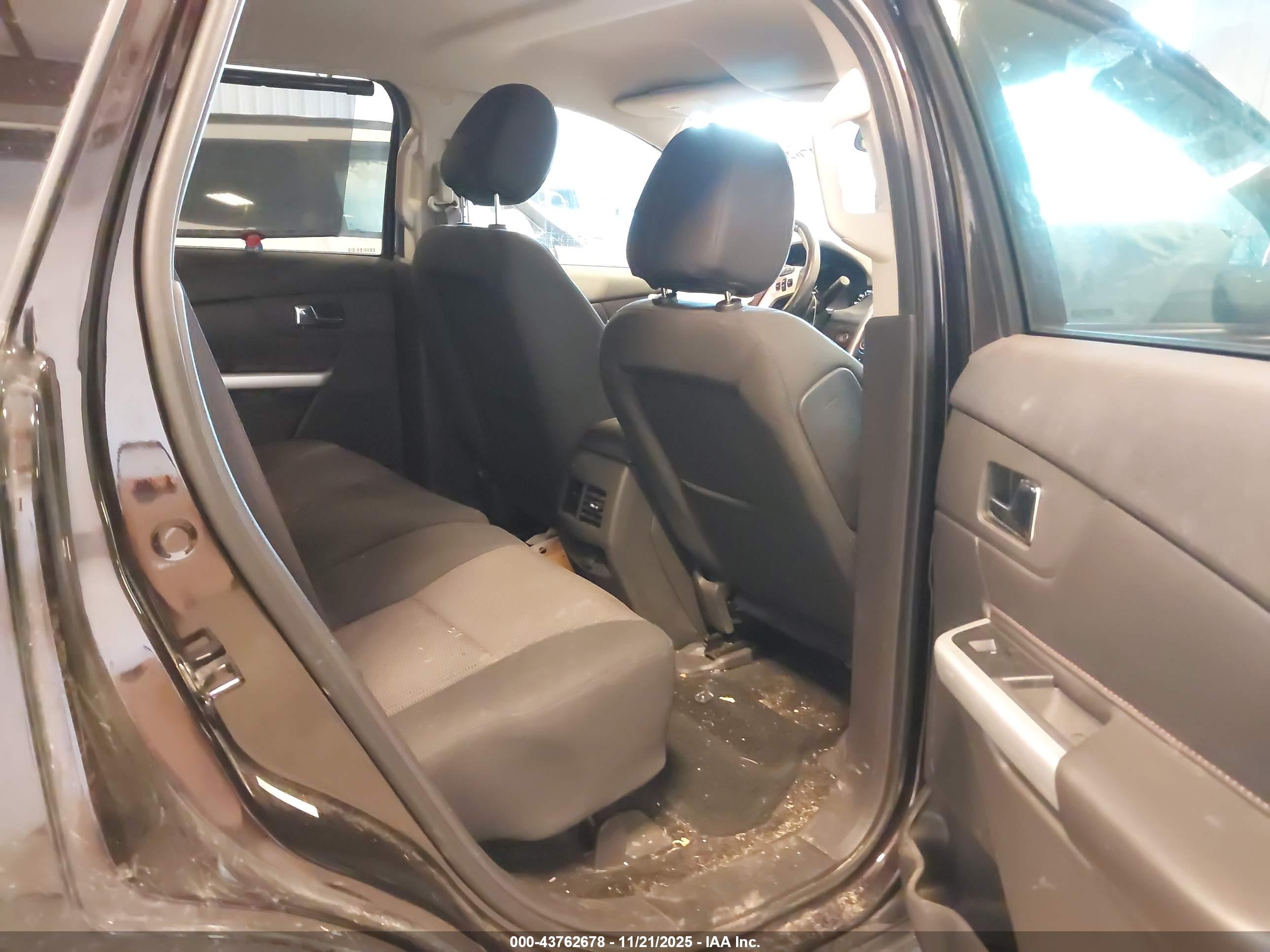FORD EDGE image 8