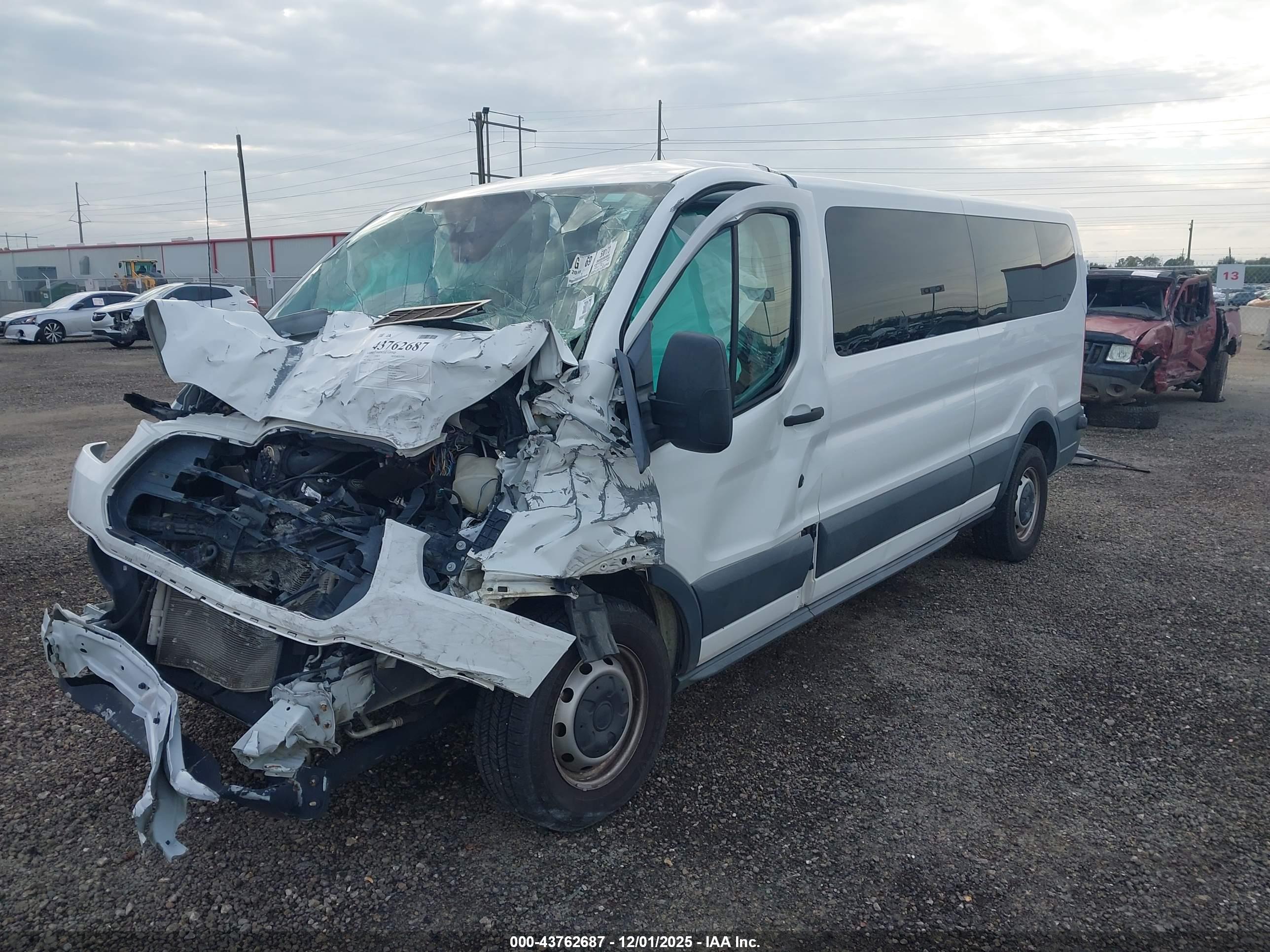 FORD TRANSIT-350 image 2