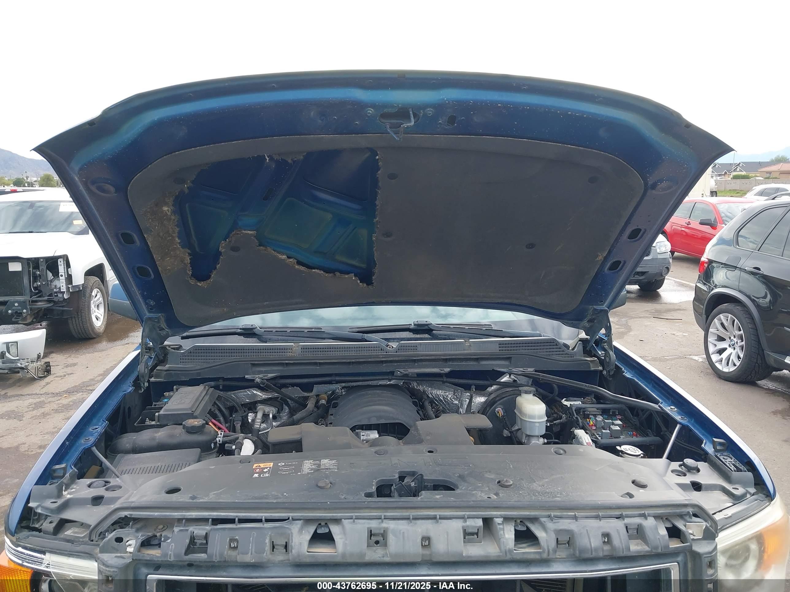 GMC SIERRA image 10