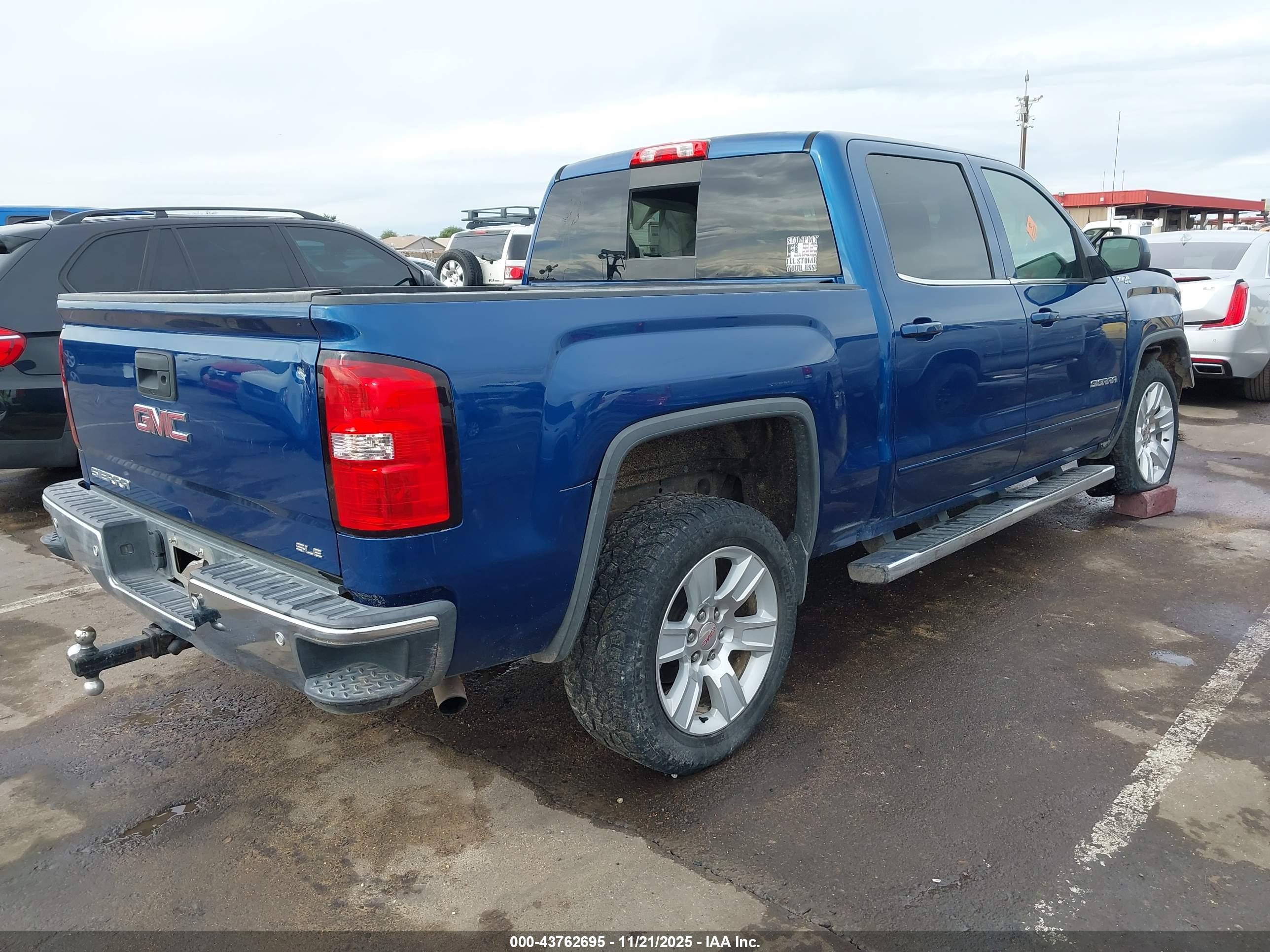 GMC SIERRA image 4