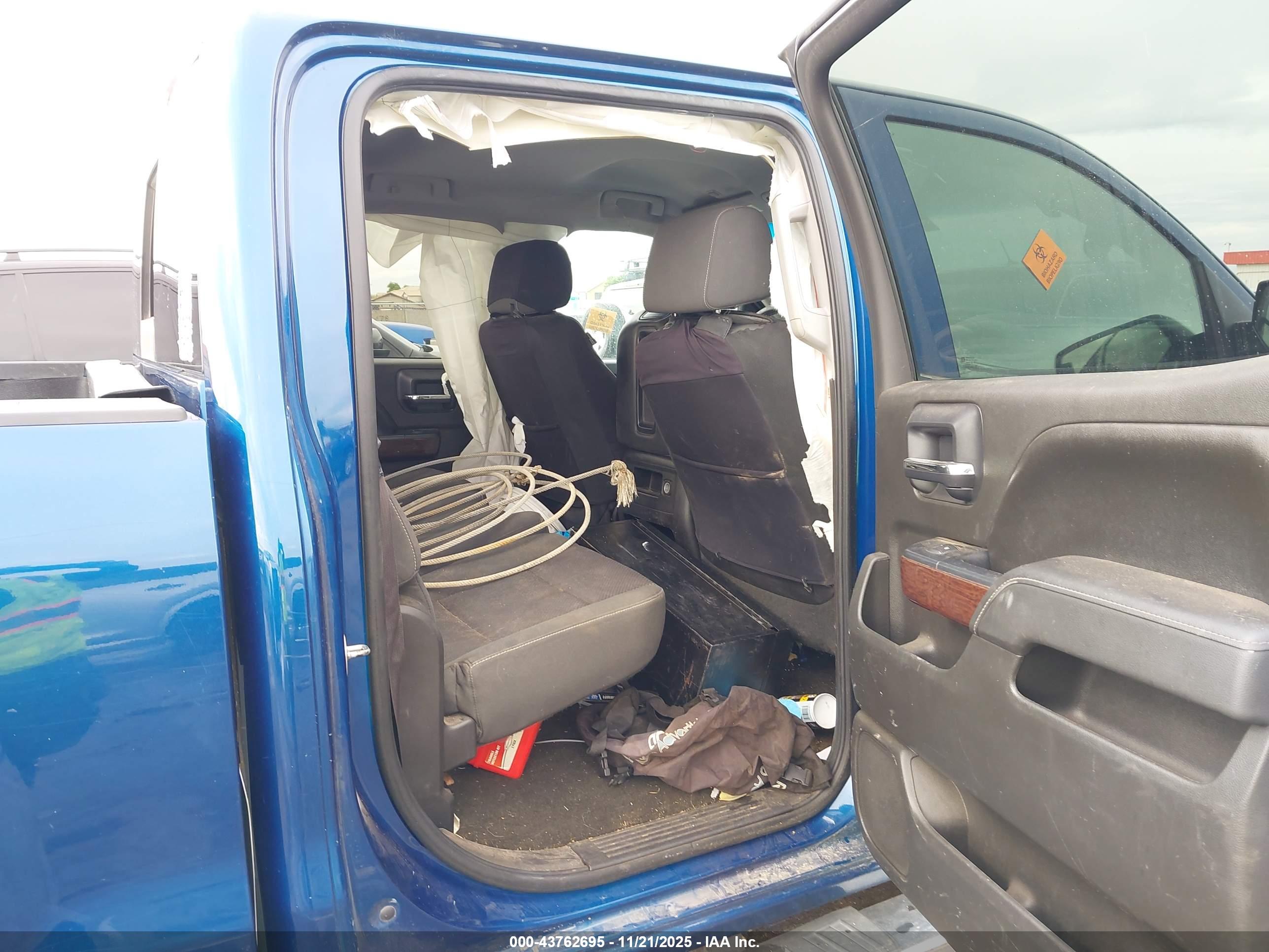 GMC SIERRA image 8