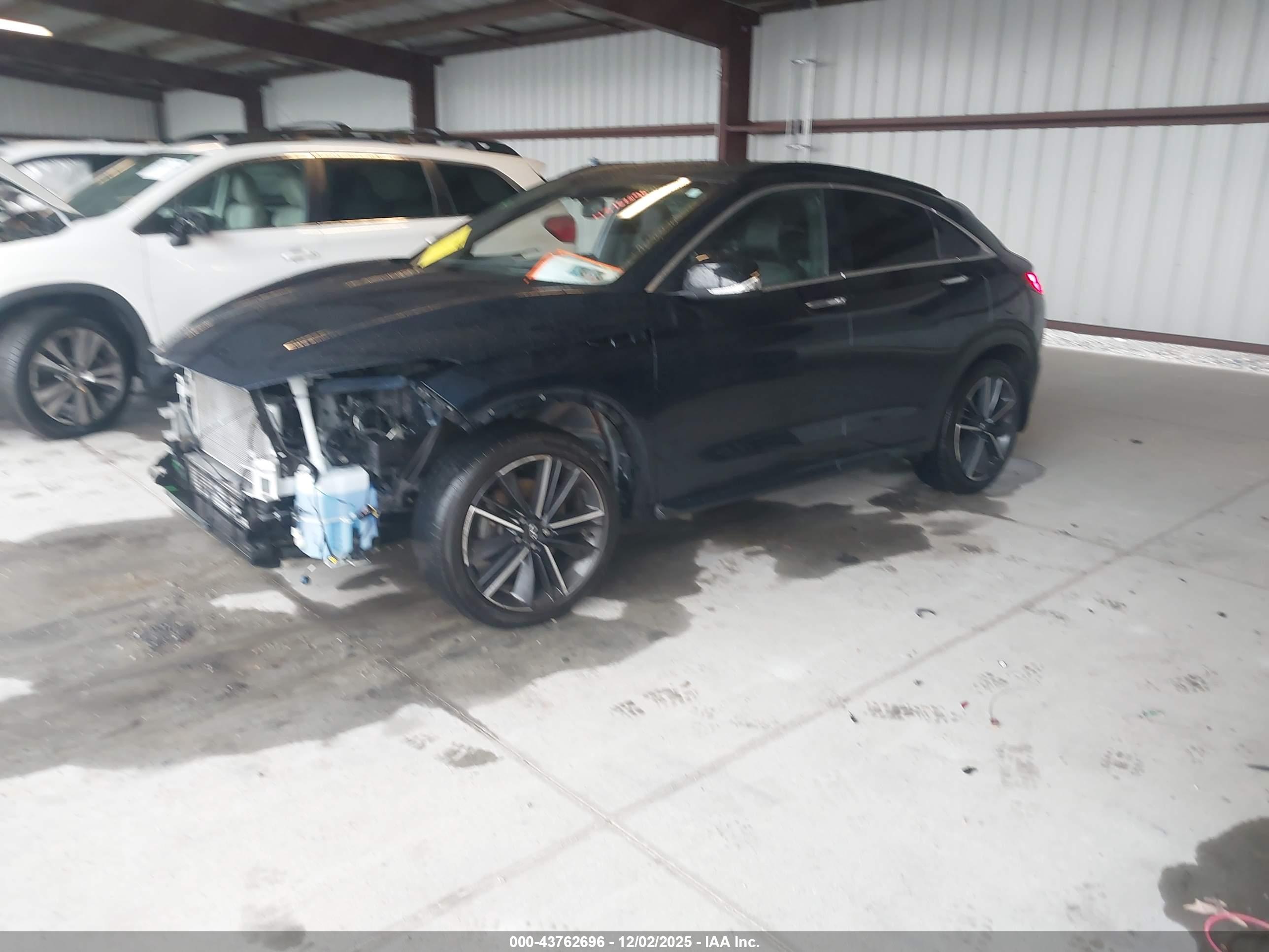 INFINITI QX55 image 2