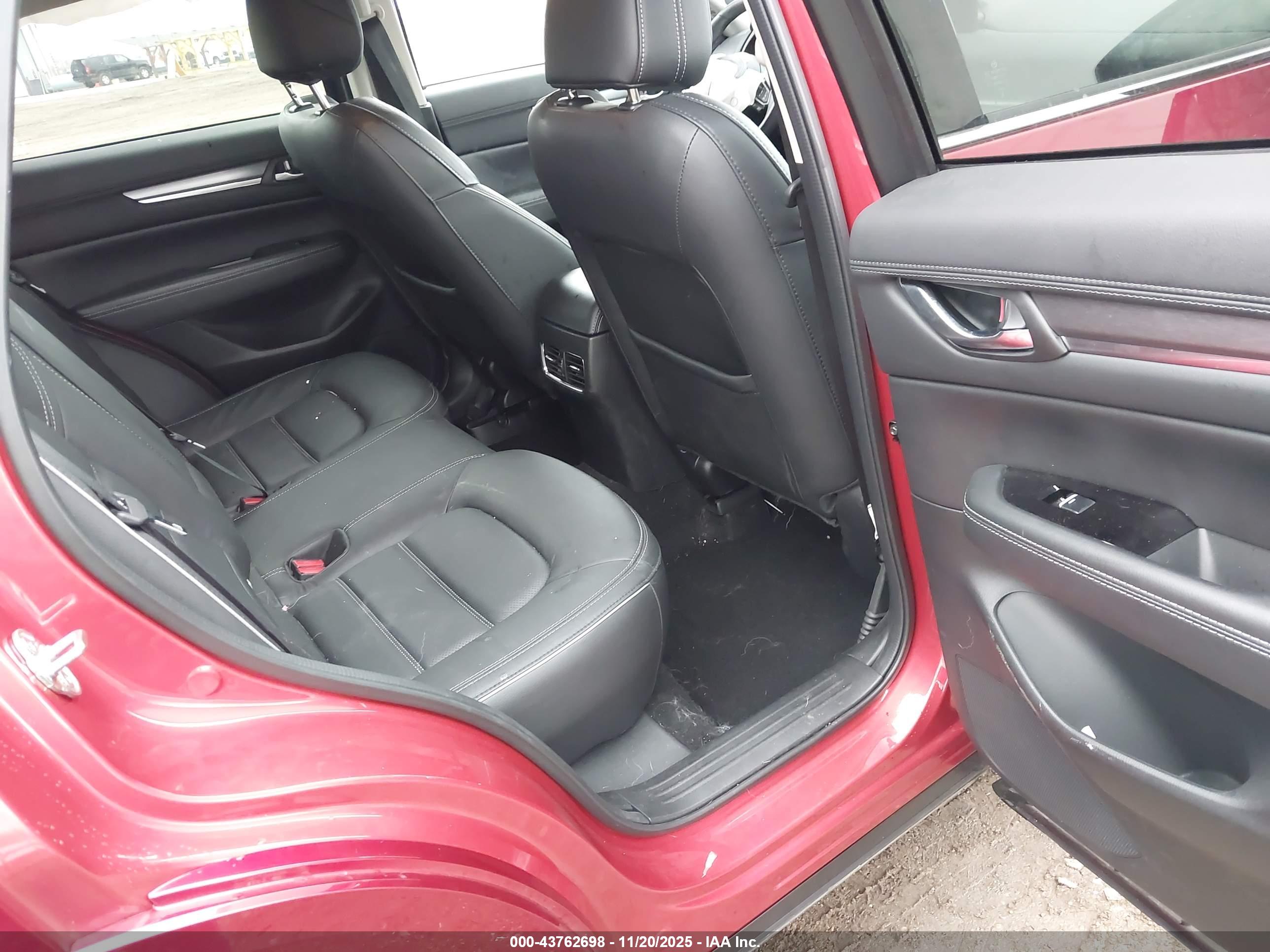 MAZDA CX-5 image 8