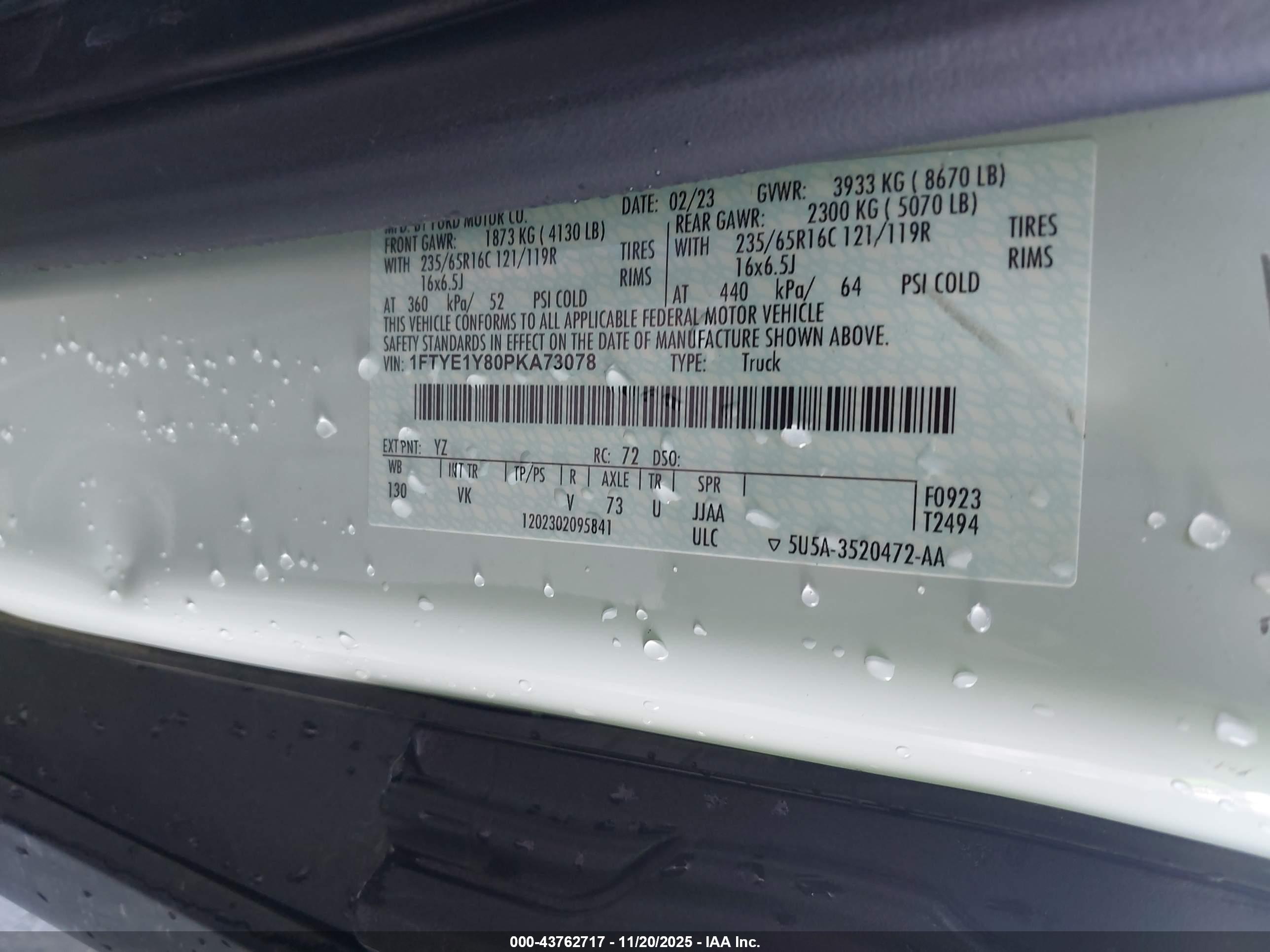 FORD TRANSIT-150 image 9