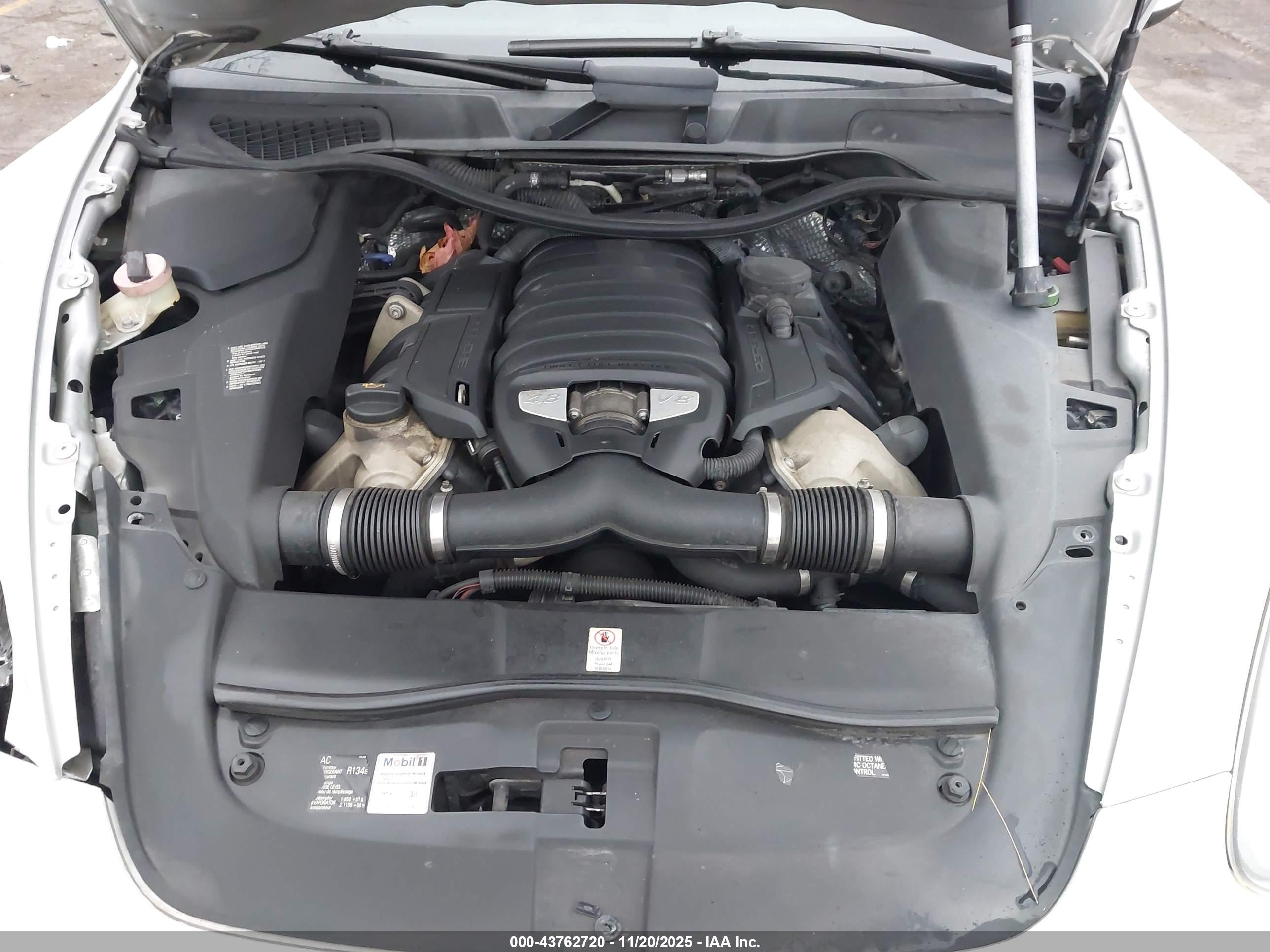 PORSCHE CAYENNE image 10