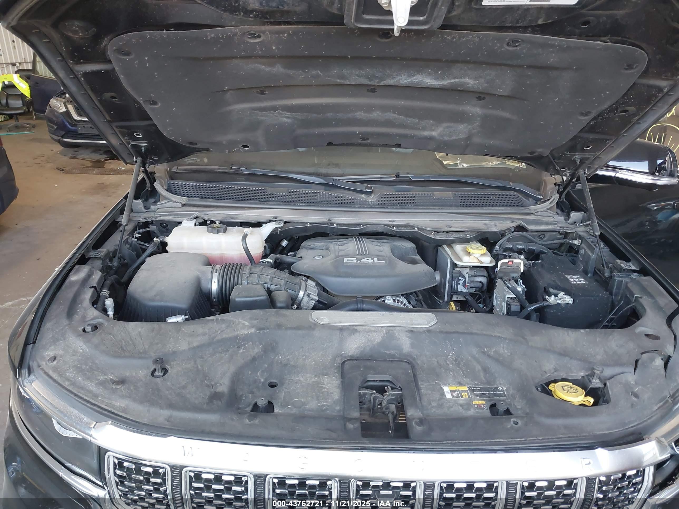JEEP GRAND image 10