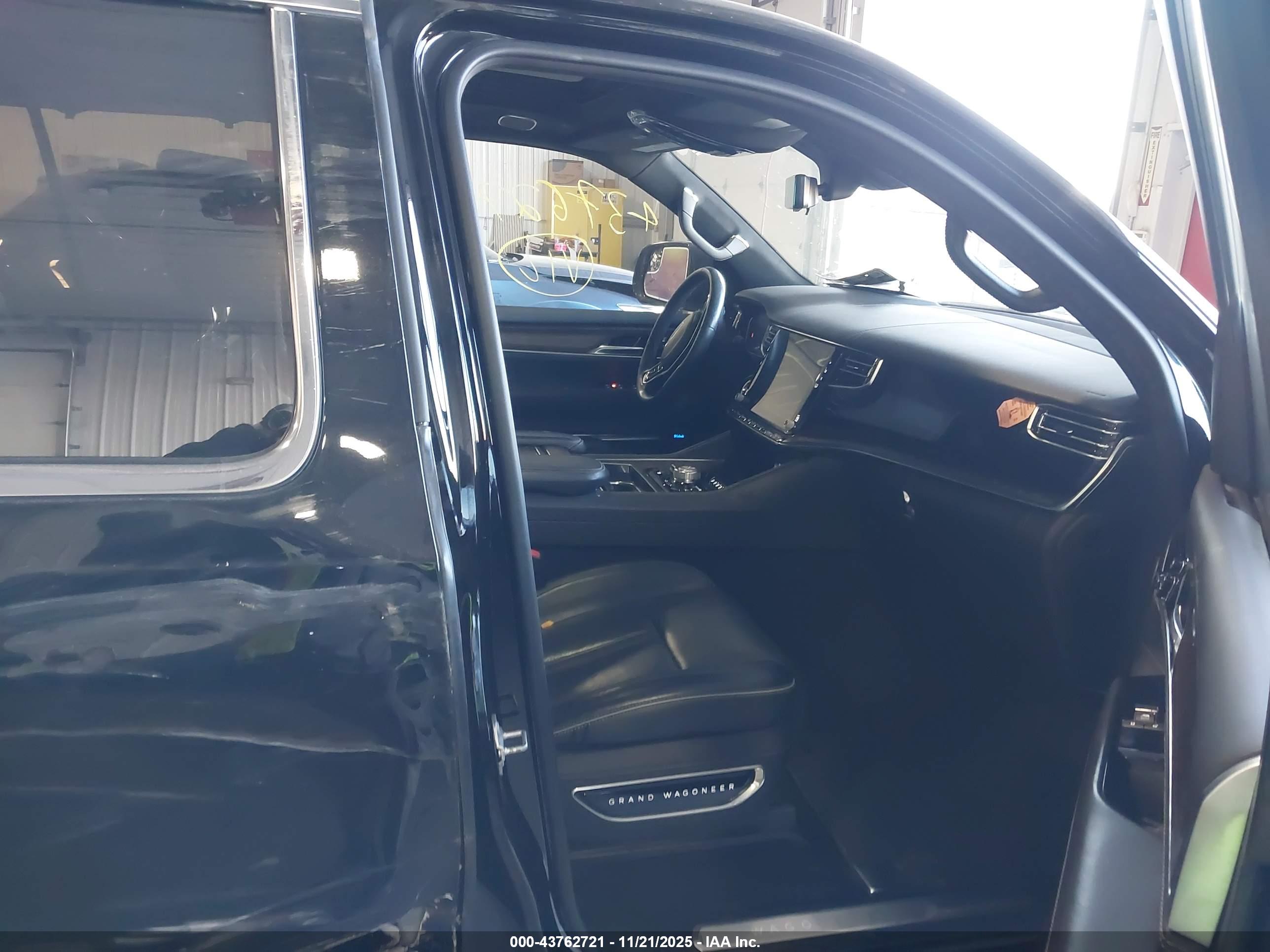 JEEP GRAND image 5