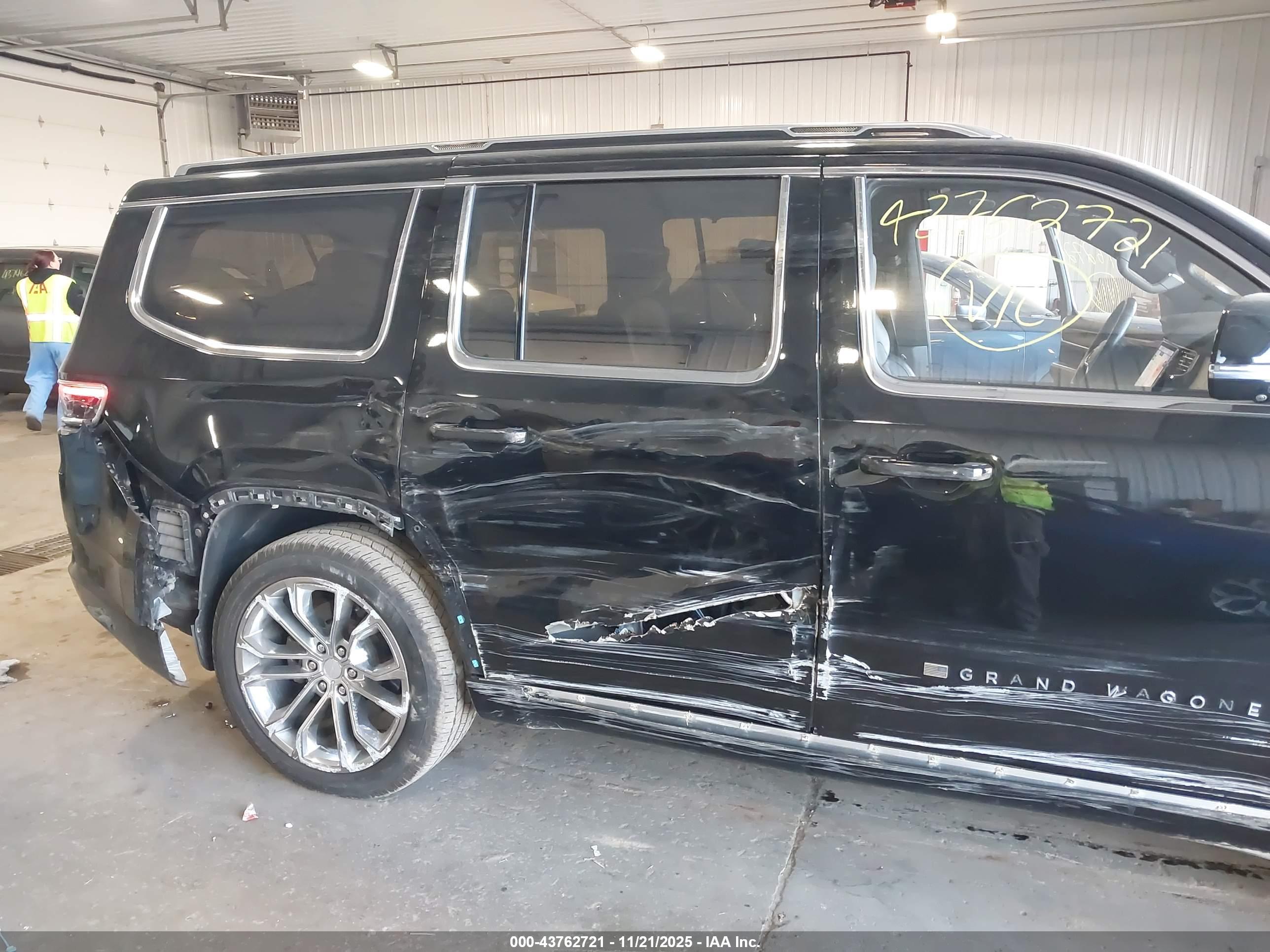 JEEP GRAND image 6