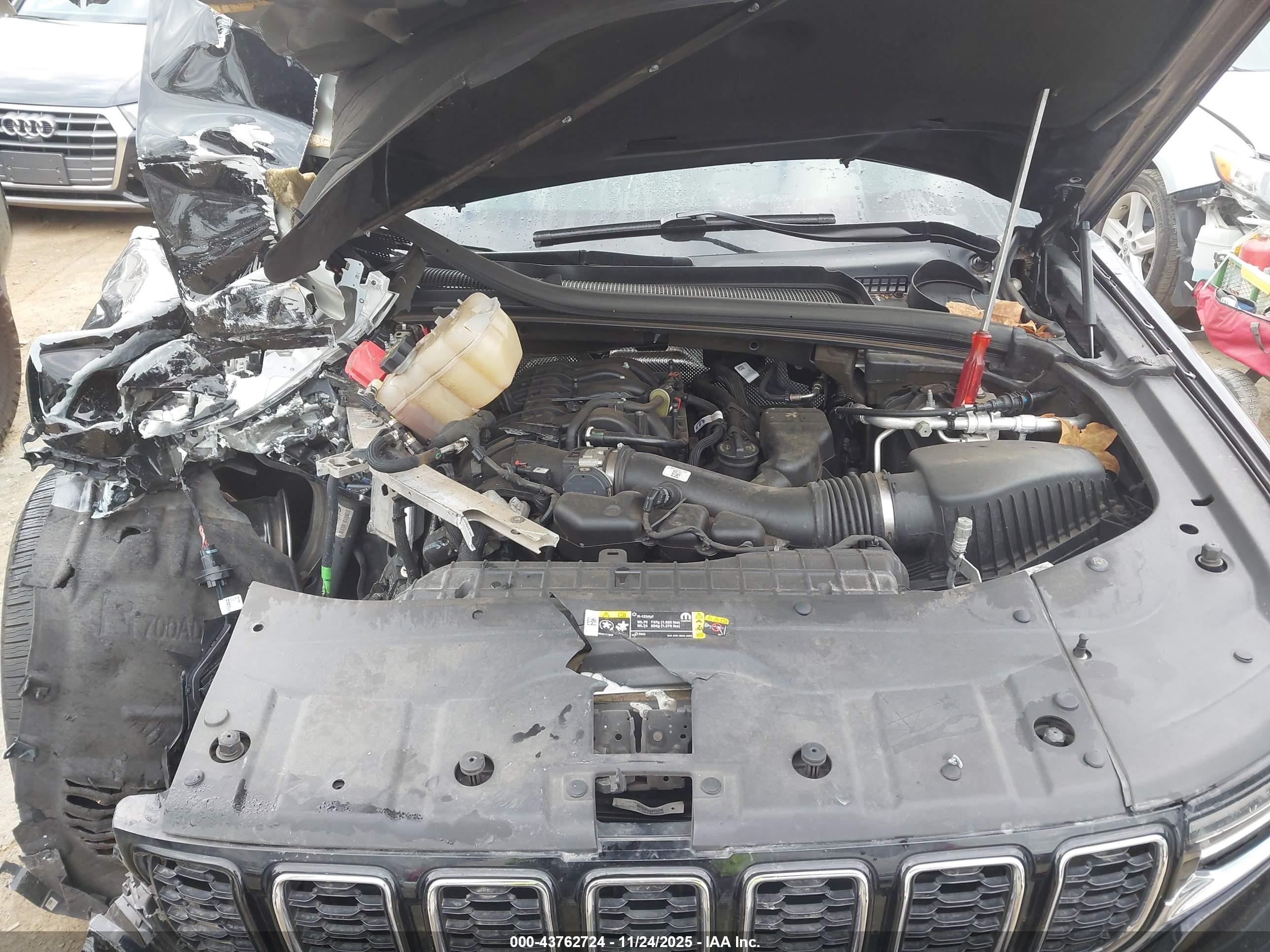 JEEP GRAND image 10
