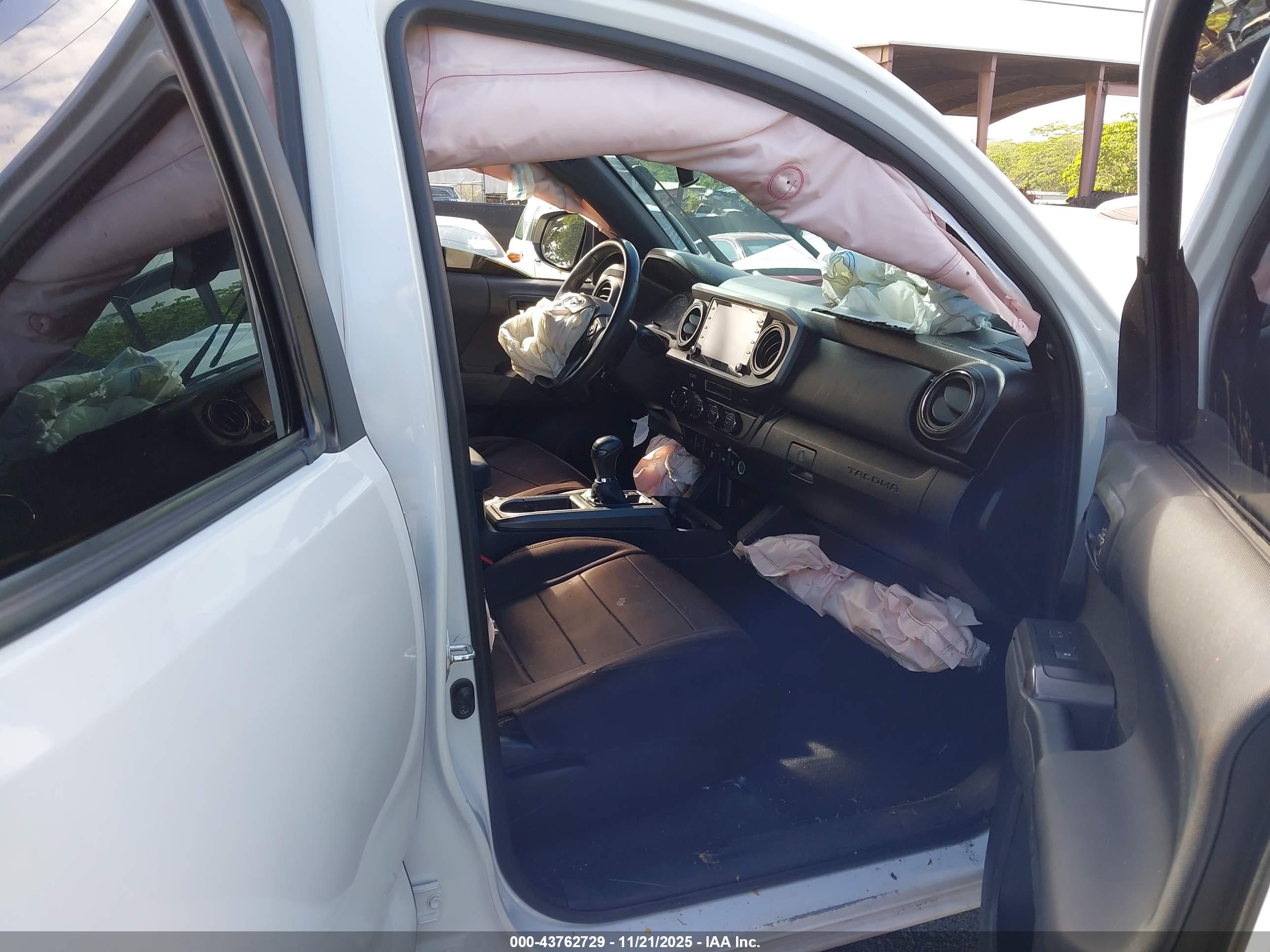 TOYOTA TACOMA image 5
