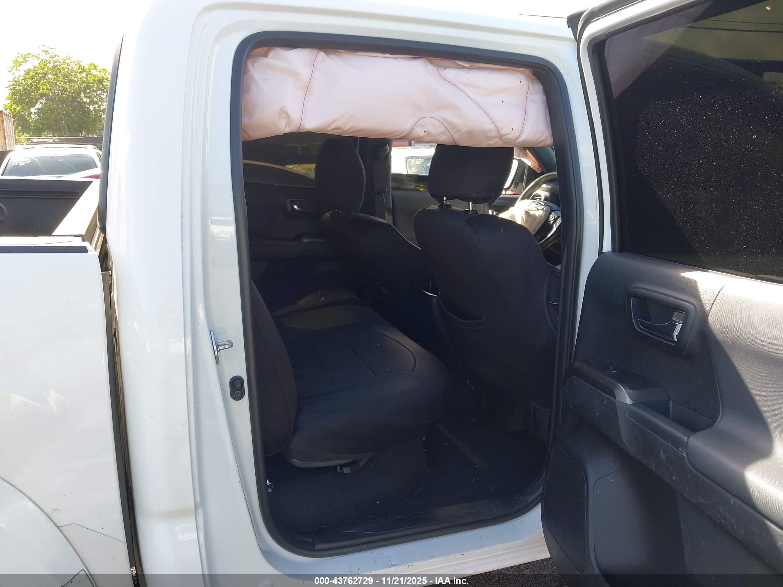 TOYOTA TACOMA image 8