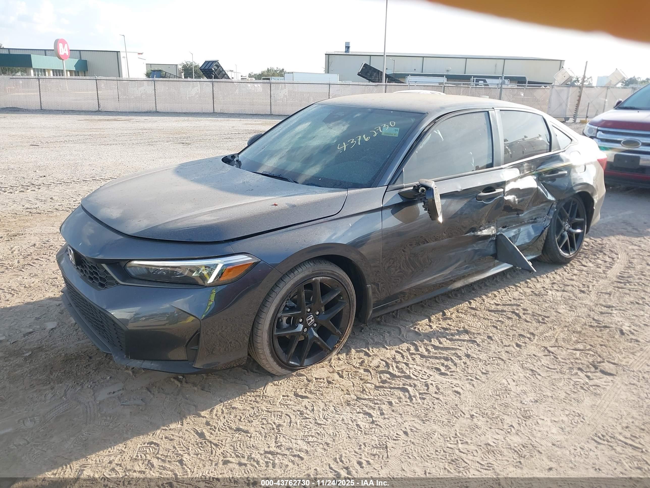HONDA CIVIC image 2