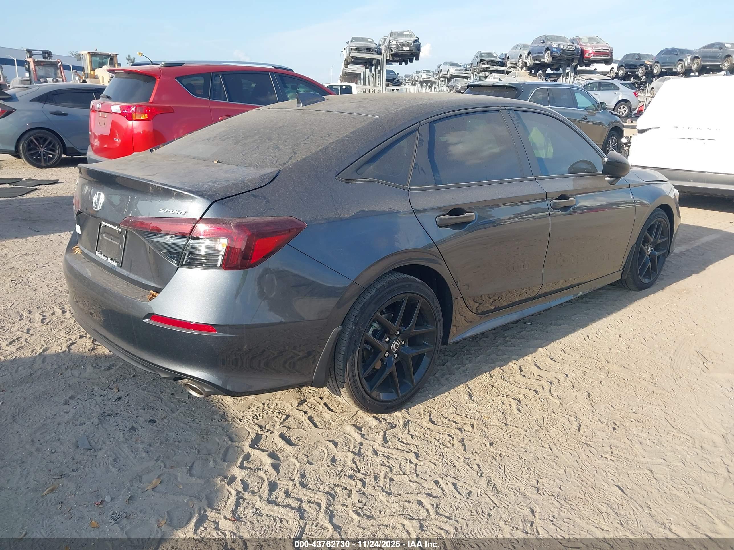 HONDA CIVIC image 4