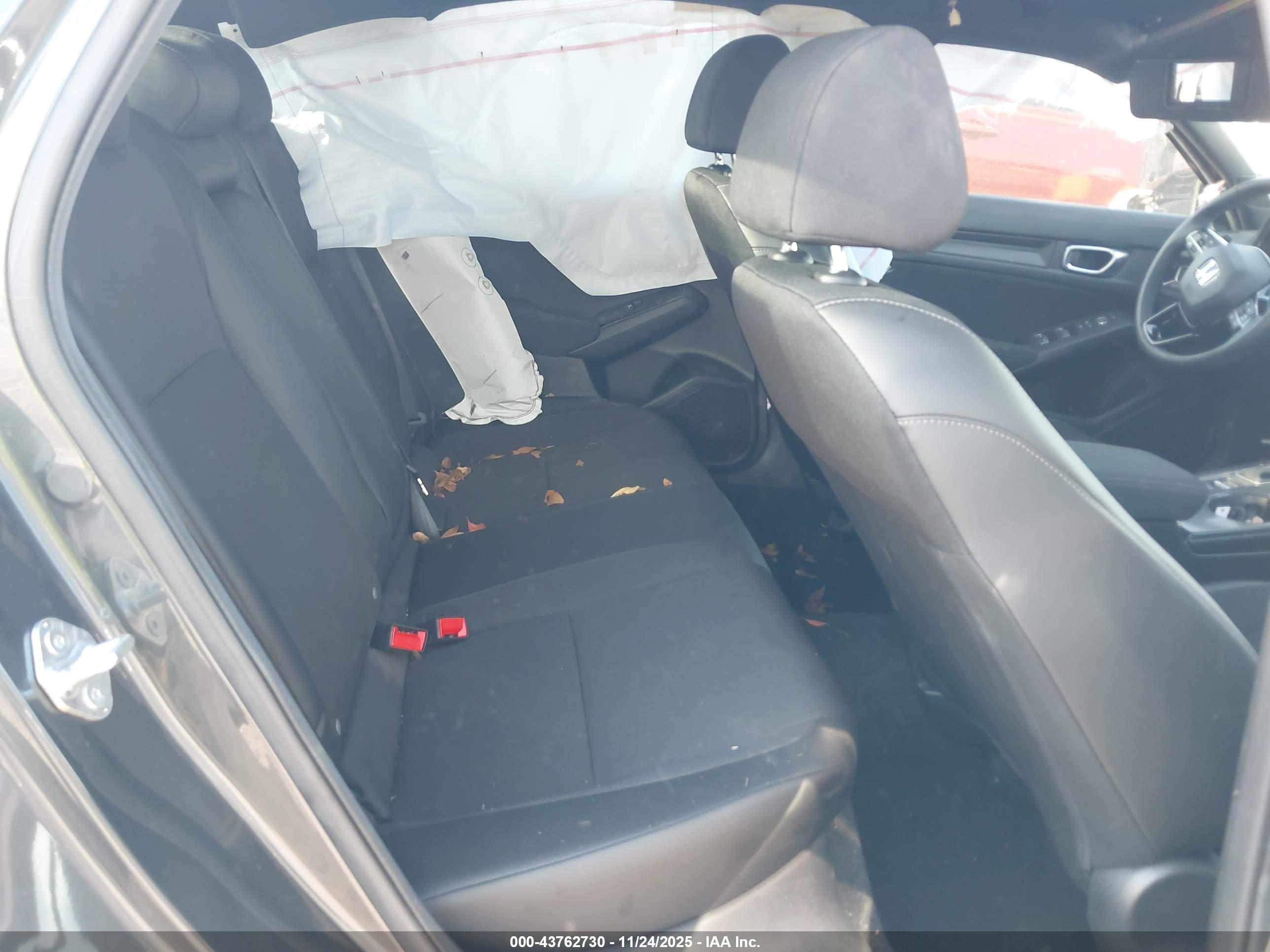 HONDA CIVIC image 8