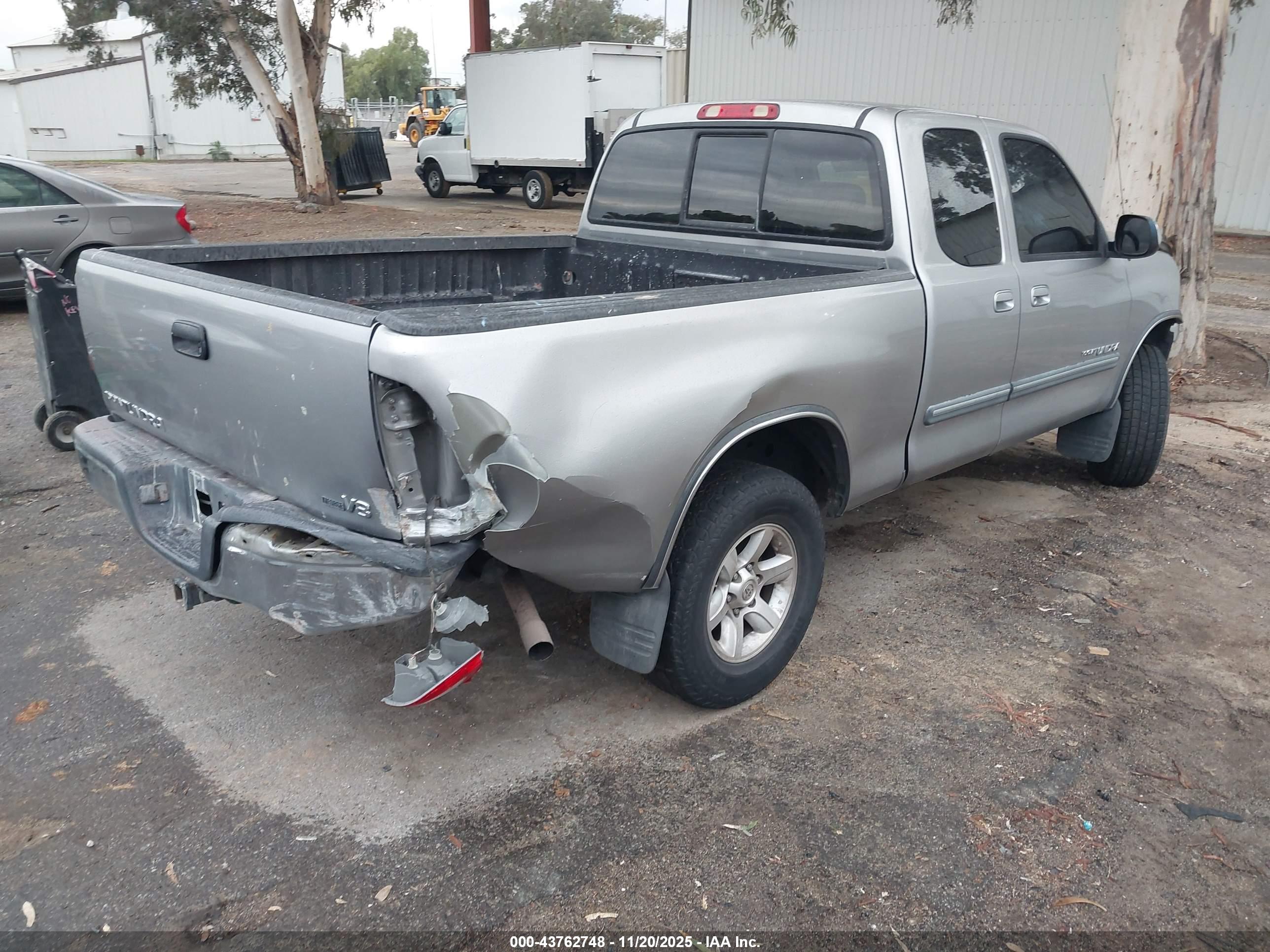 TOYOTA TUNDRA image 4