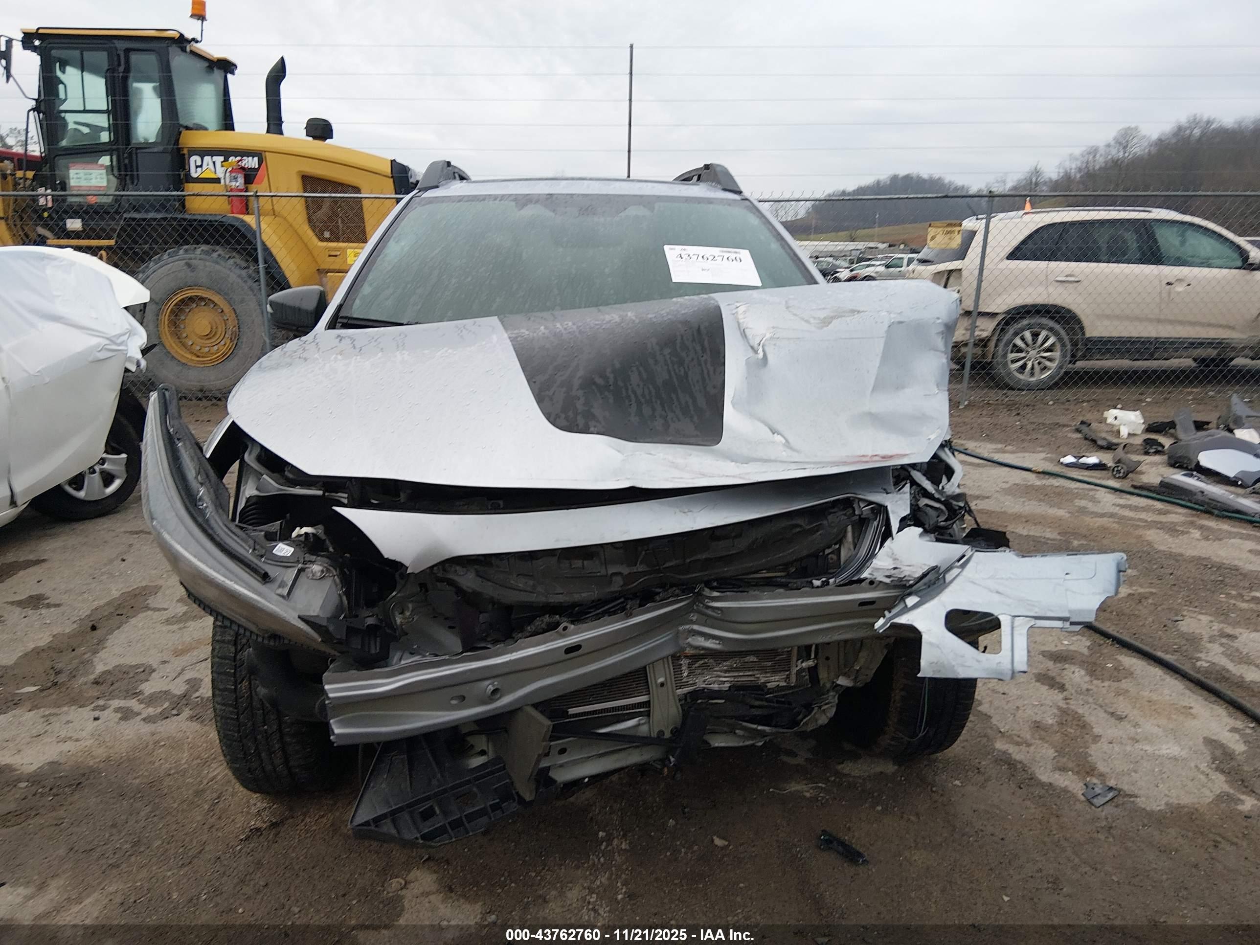 SUBARU OUTBACK image 6