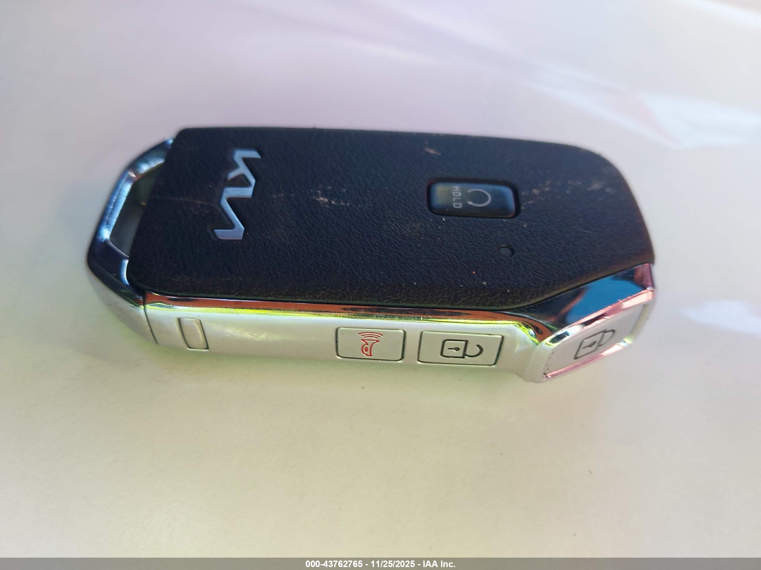 KIA STINGER image 11