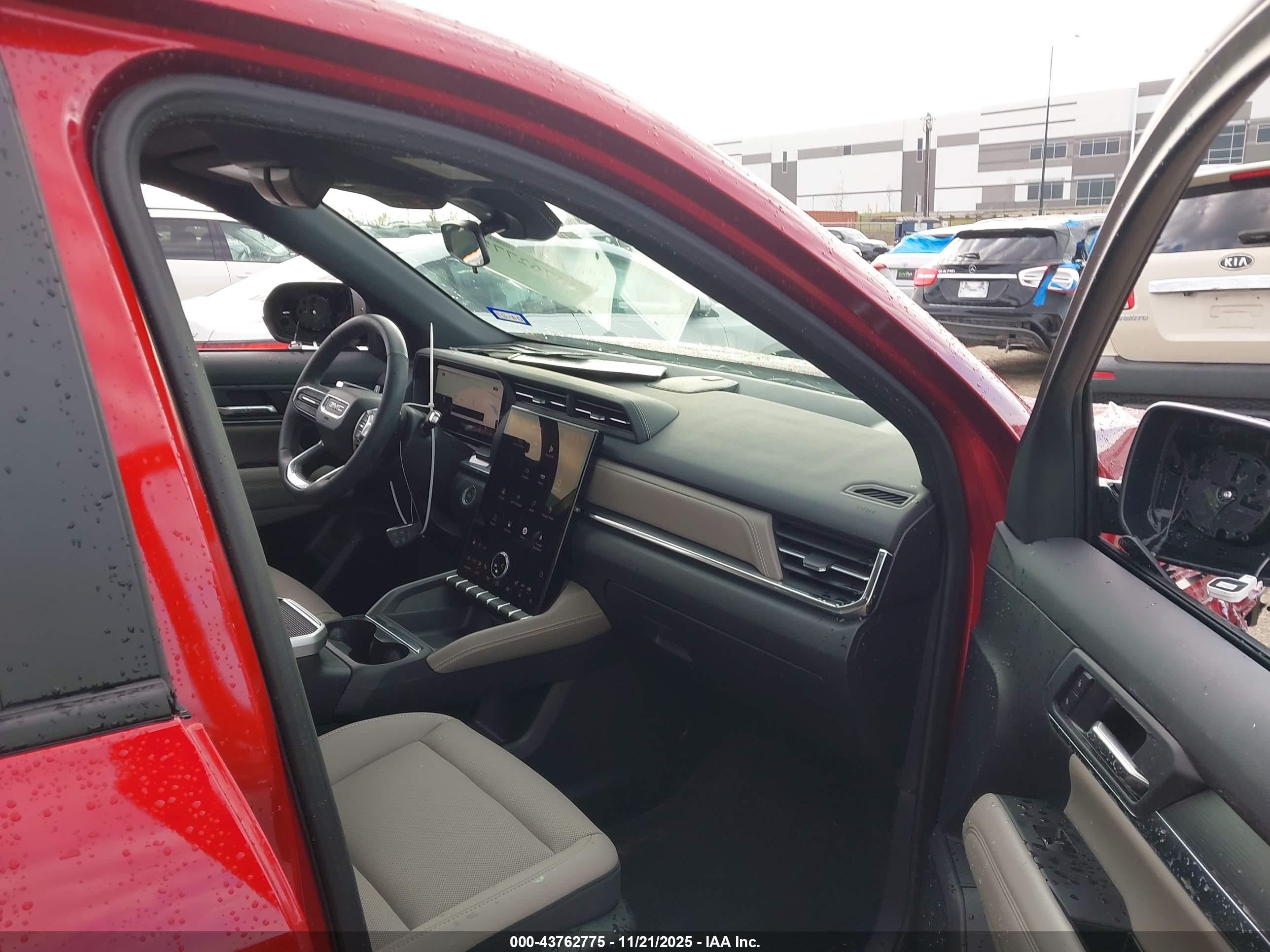 GMC TERRAIN image 5