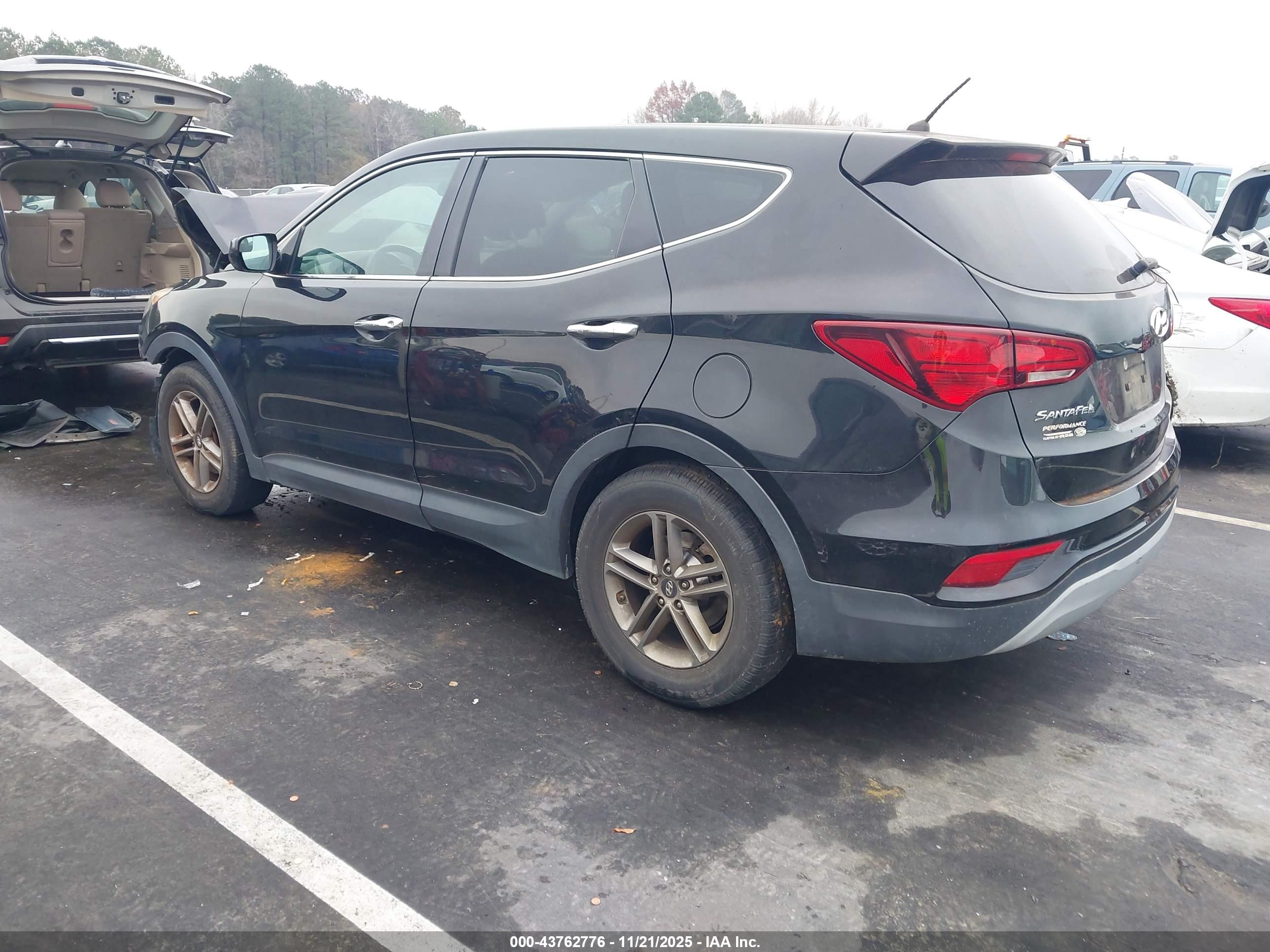 HYUNDAI SANTA image 3