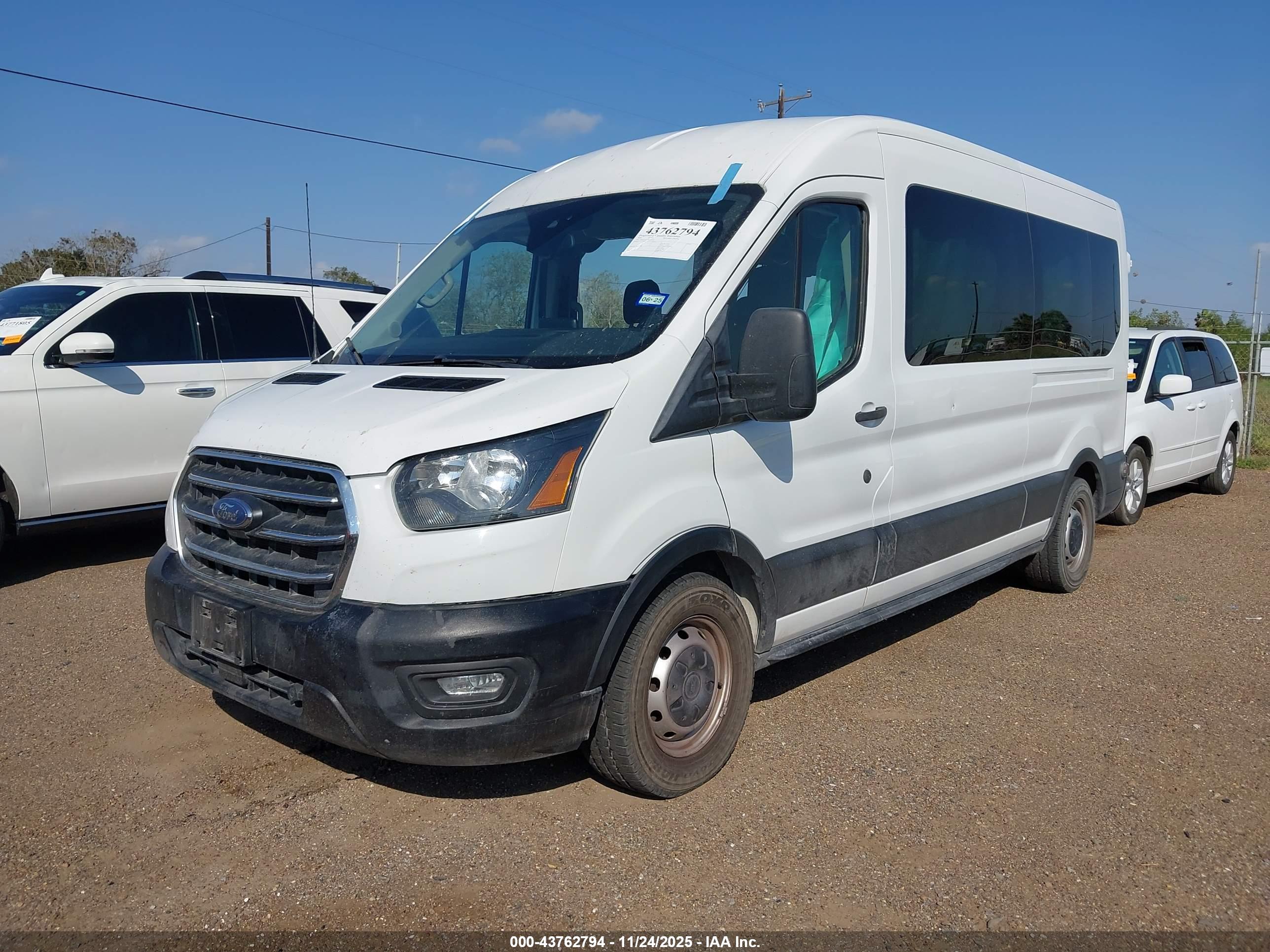 FORD TRANSIT-350 image 2