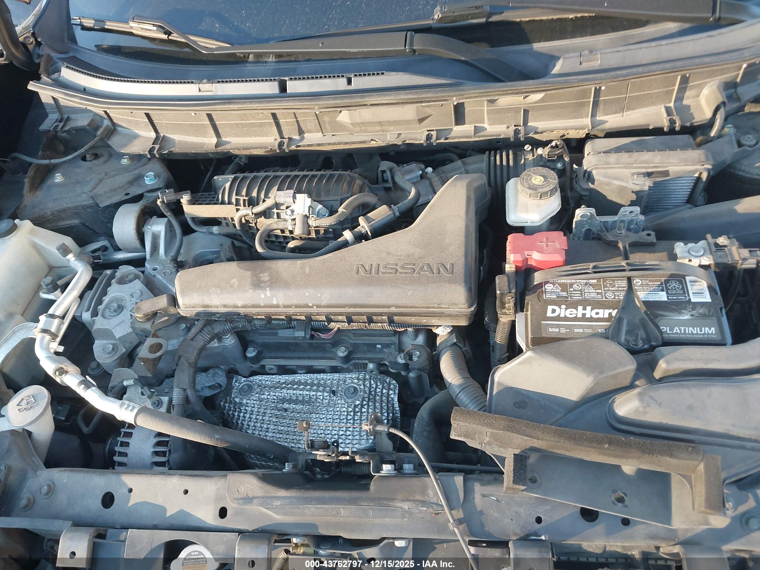 NISSAN ROGUE image 10
