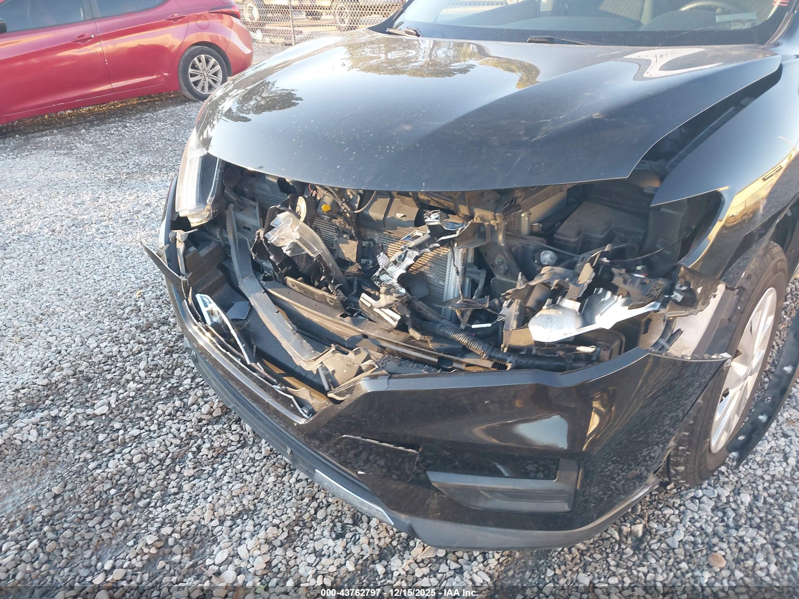 NISSAN ROGUE image 6