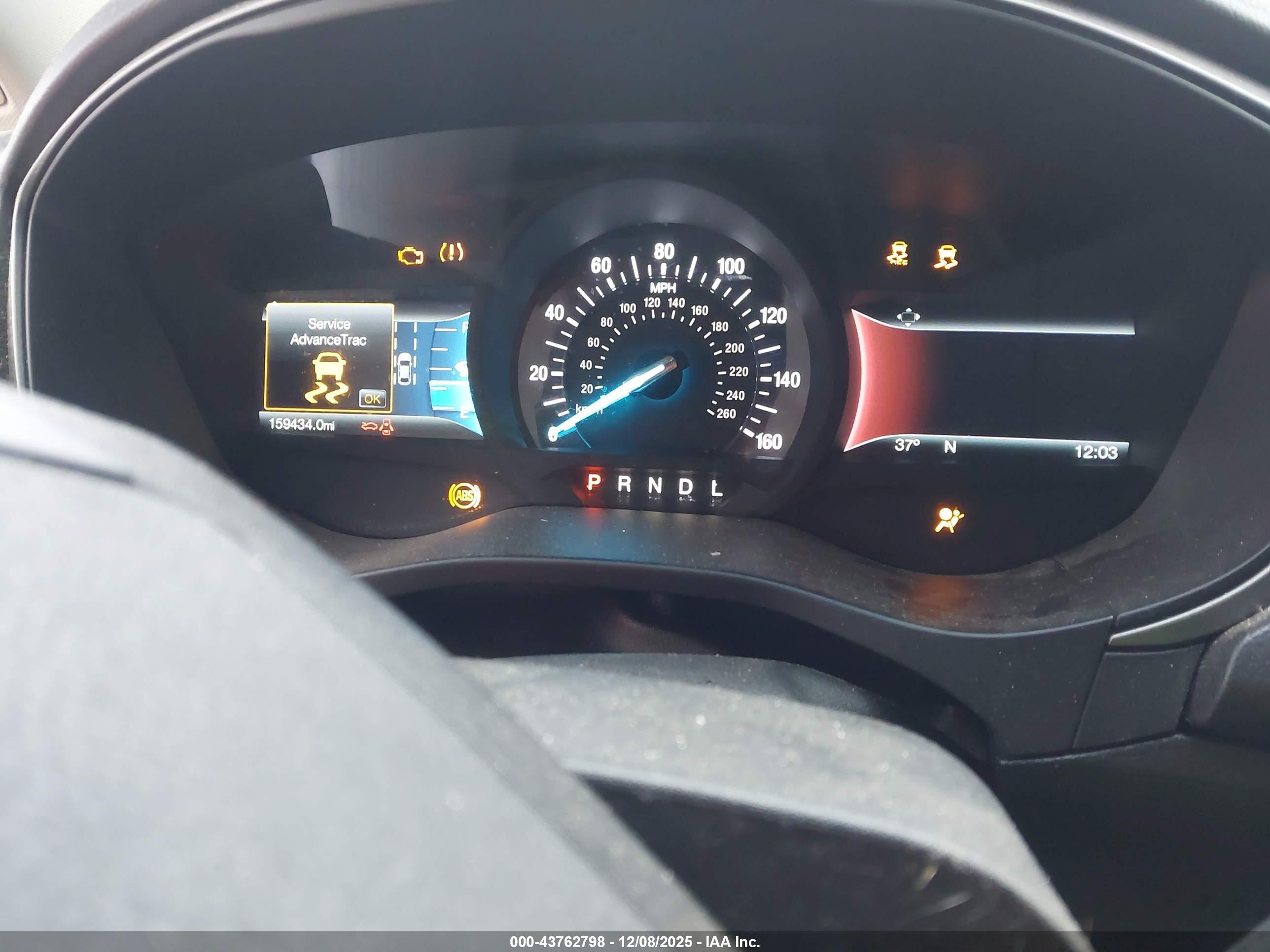 FORD FUSION image 7