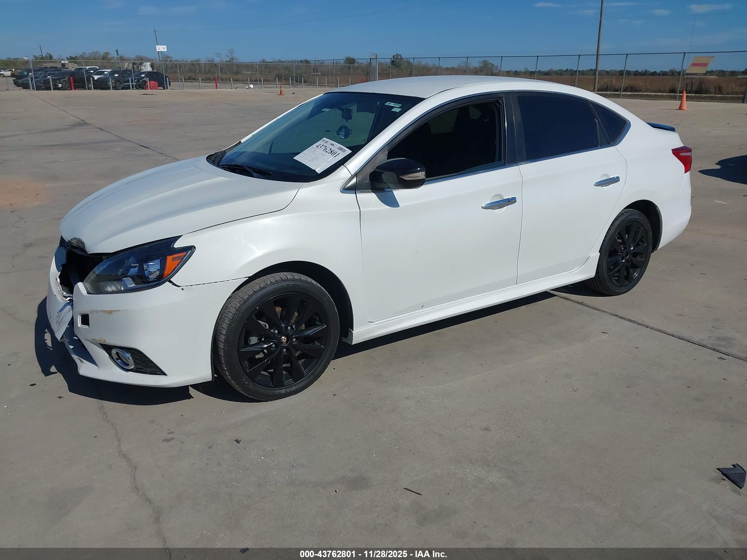 NISSAN SENTRA image 2