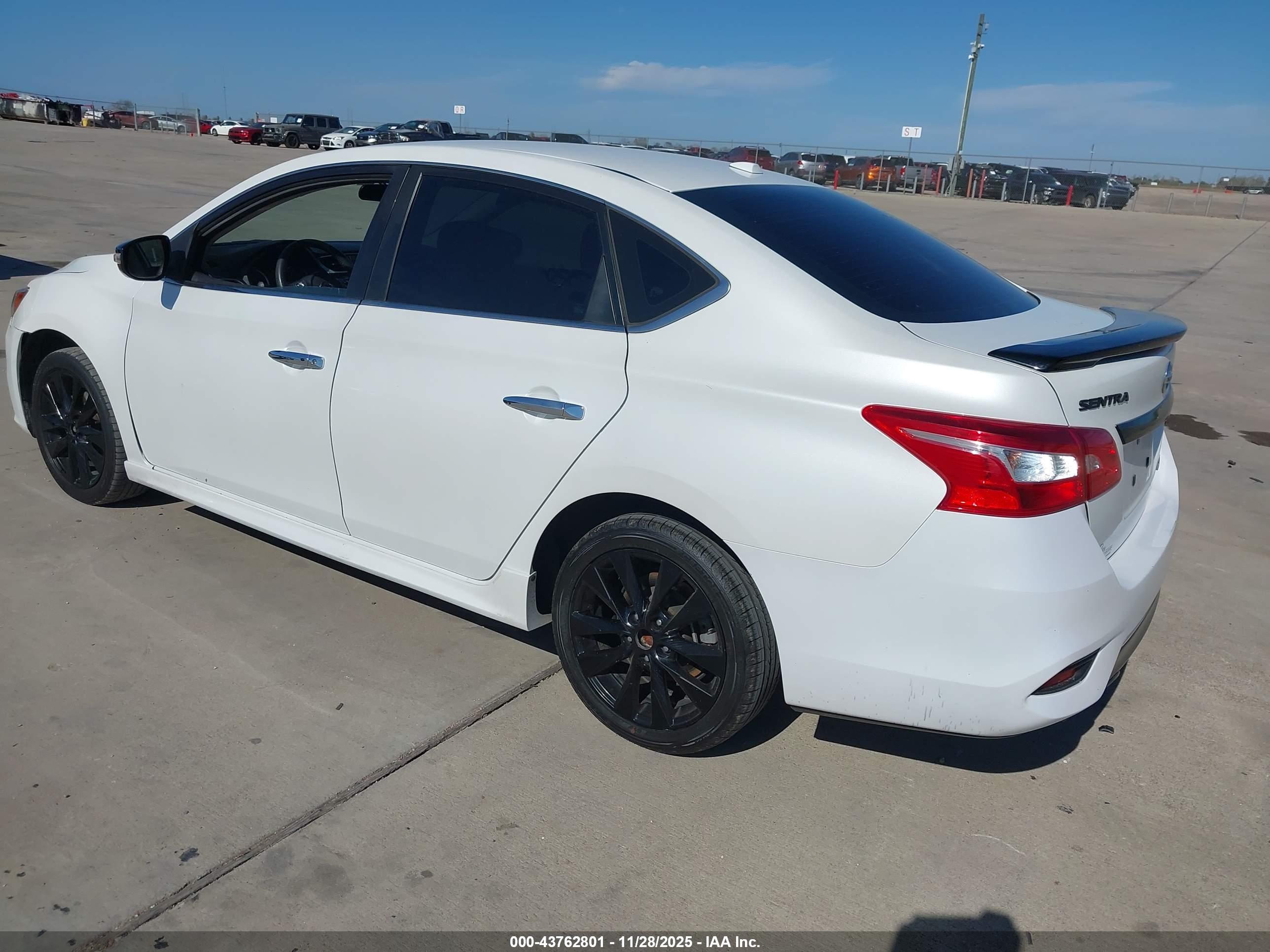 NISSAN SENTRA image 3