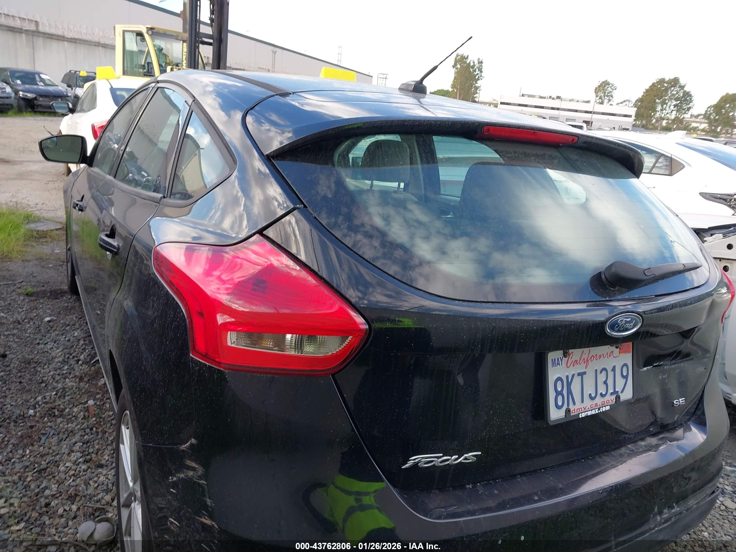 FORD FOCUS image 3