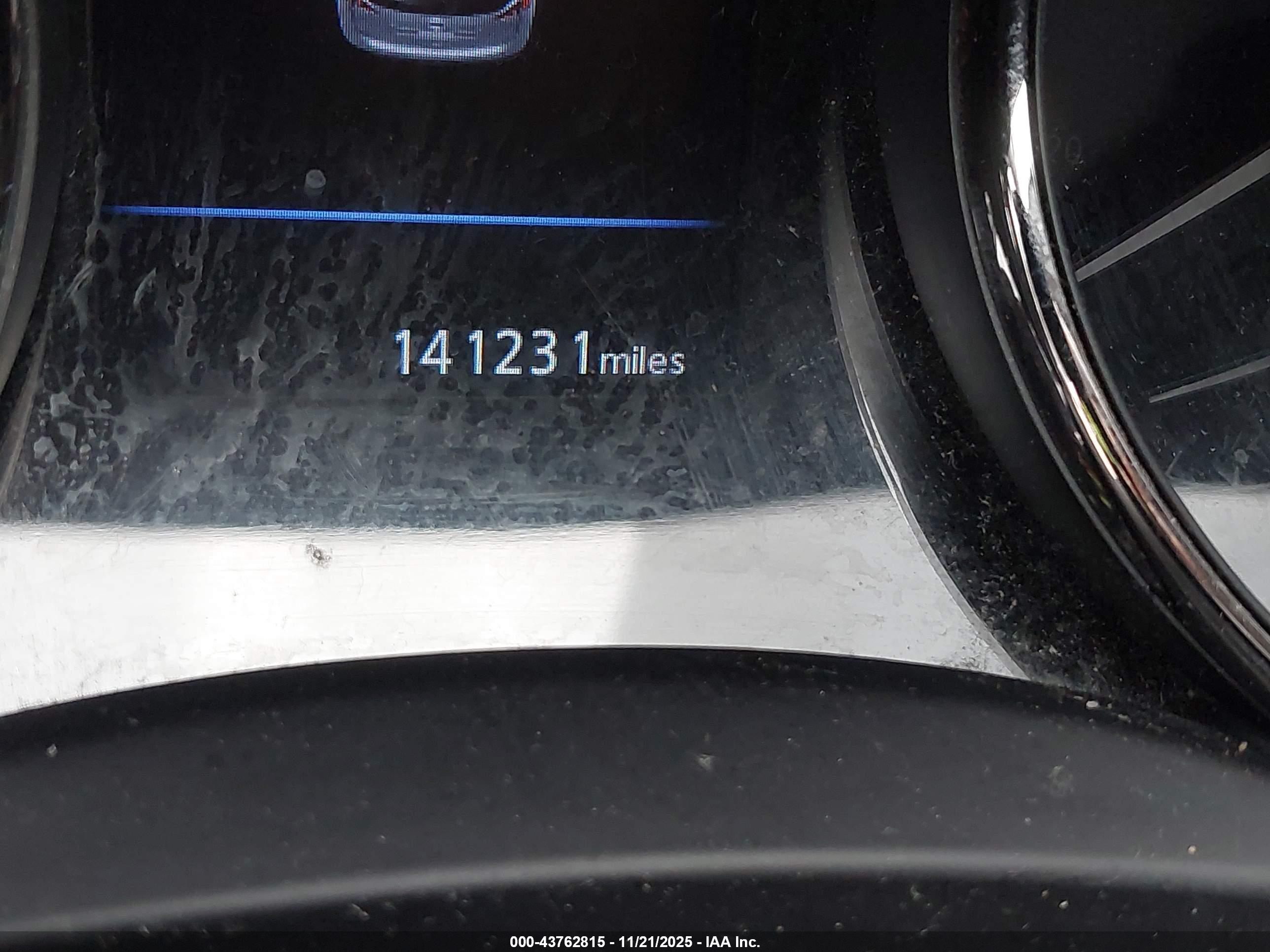NISSAN ROGUE image 7