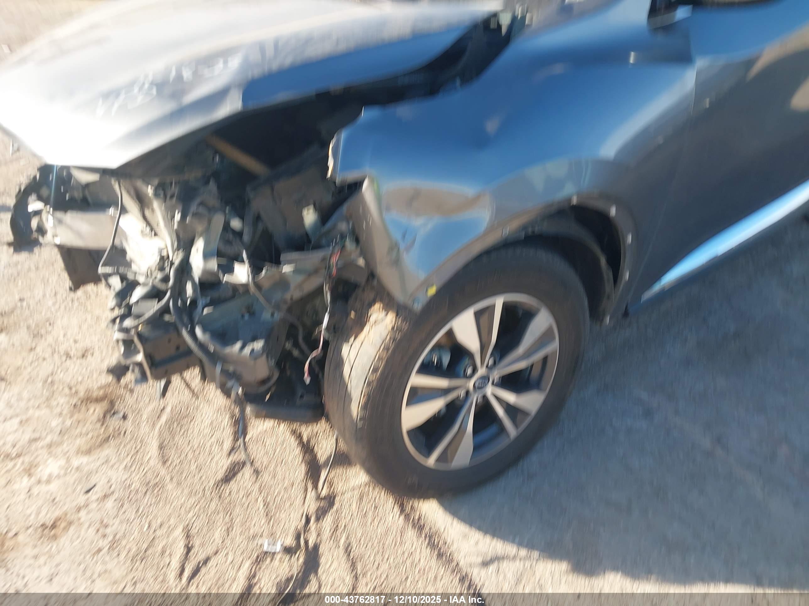NISSAN MURANO image 6