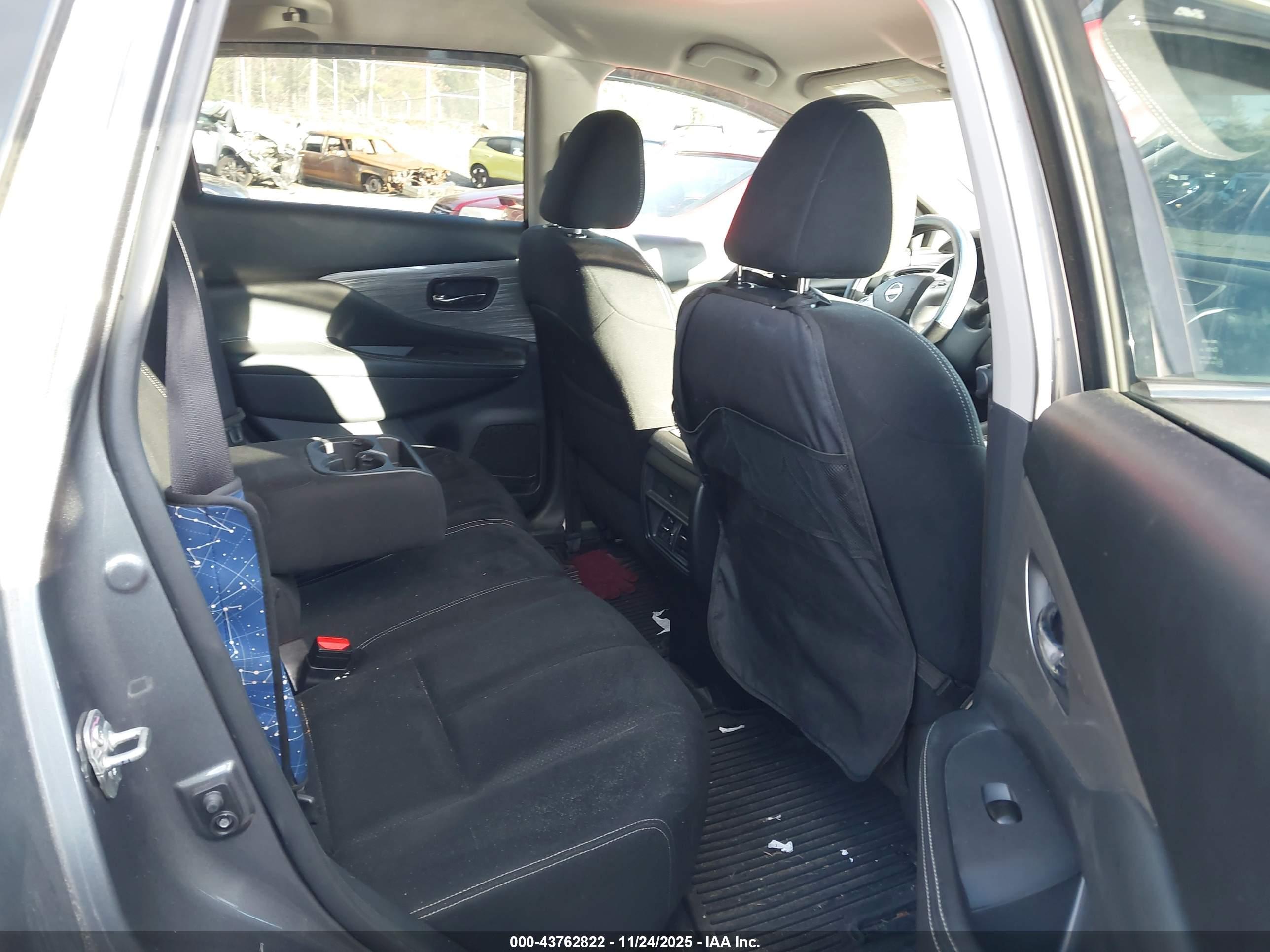 NISSAN MURANO image 8