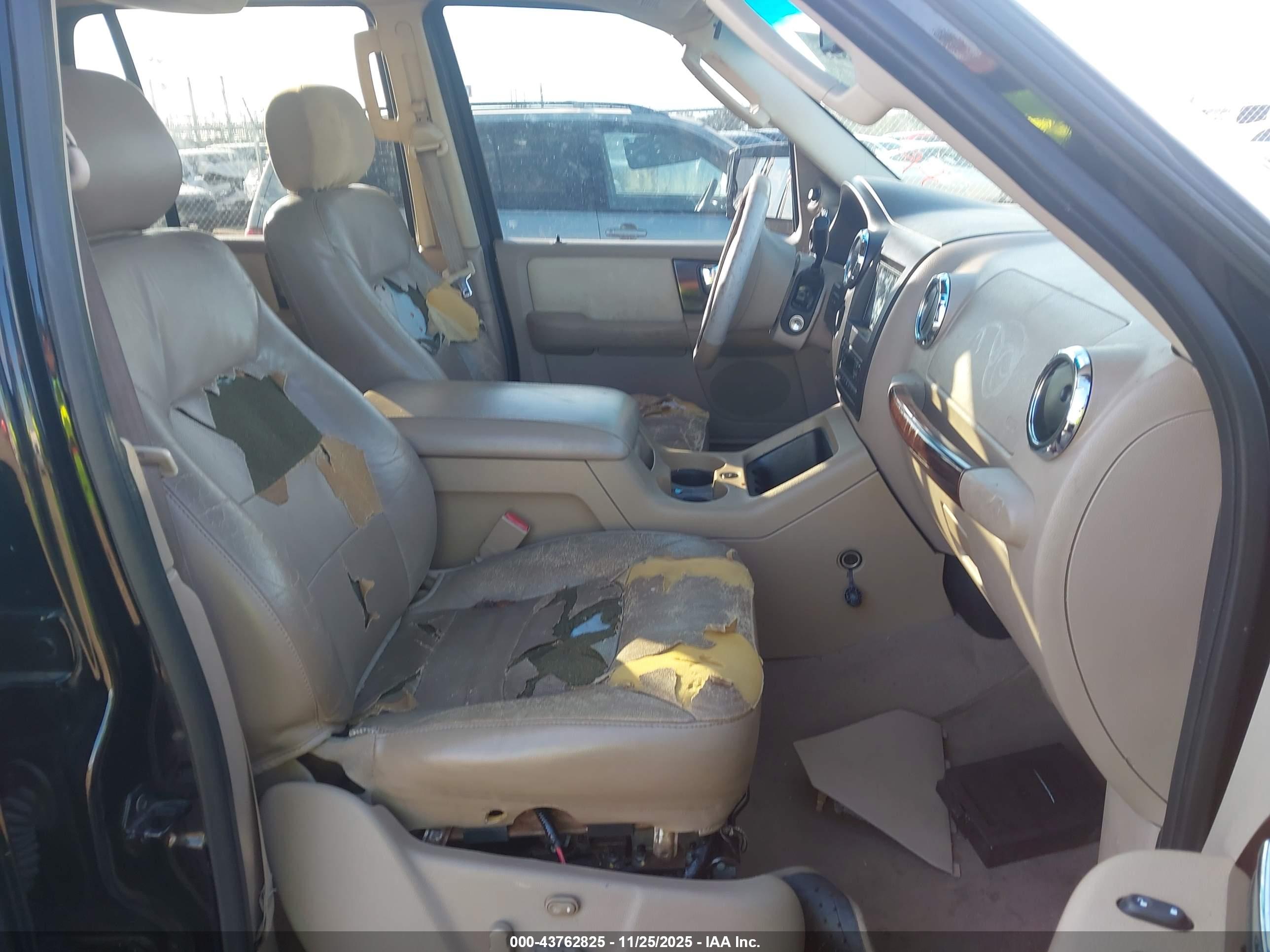 FORD EXPEDITION image 5