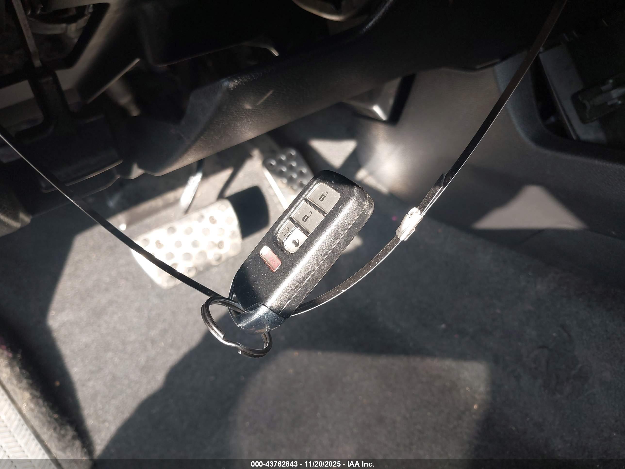 HONDA CIVIC image 11