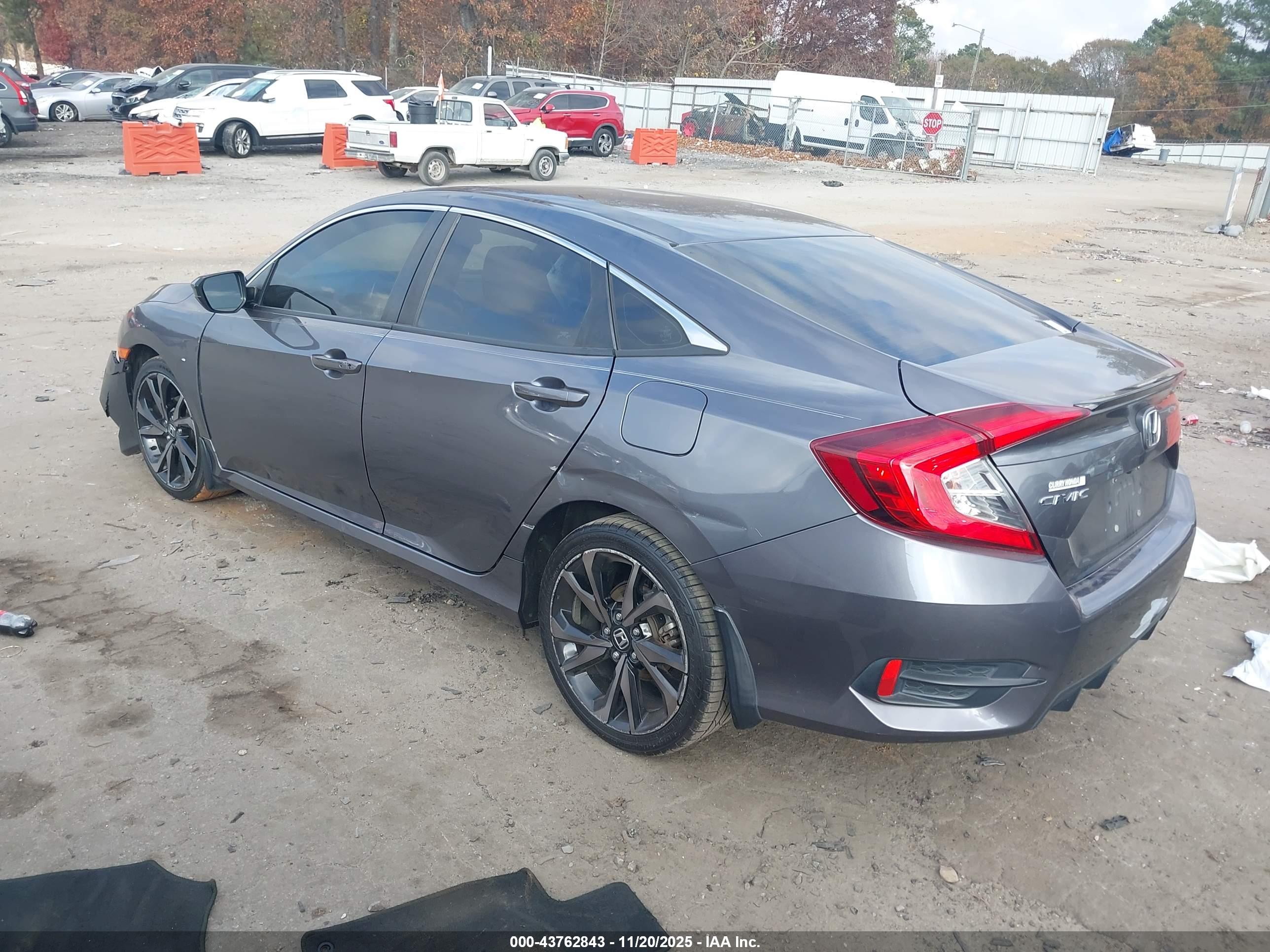 HONDA CIVIC image 3