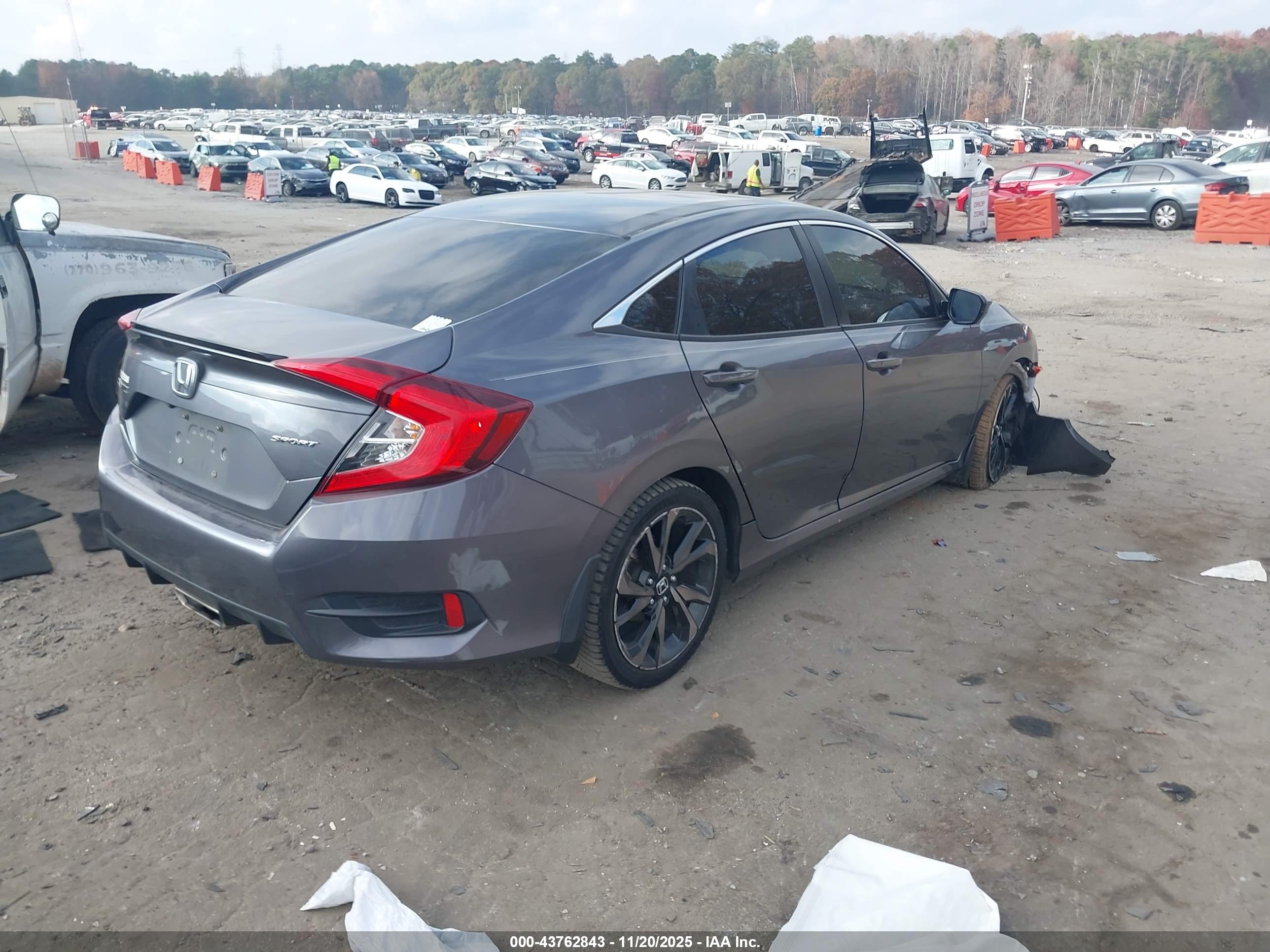 HONDA CIVIC image 4