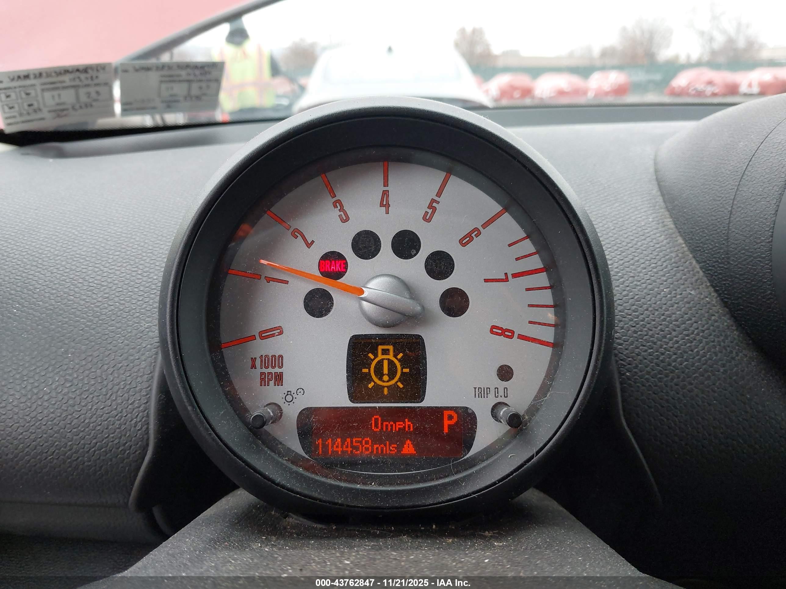 MINI COUNTRYMAN image 7