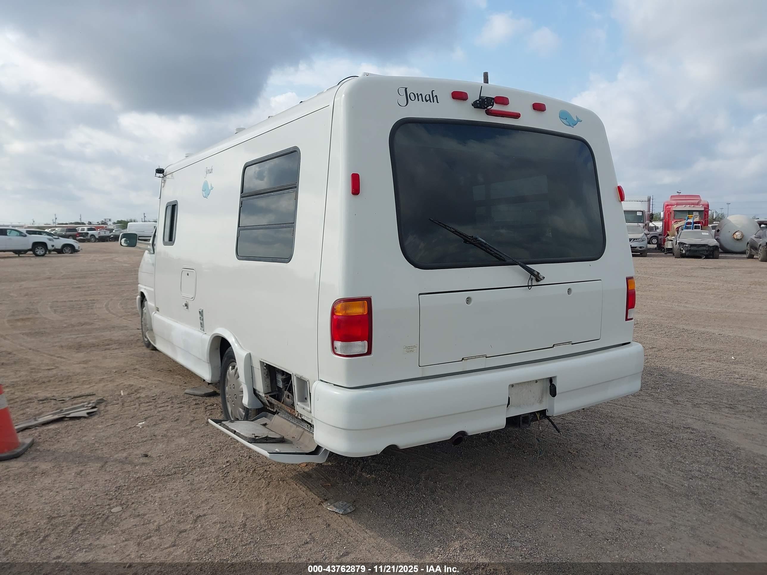 VOLKSWAGEN EUROVAN image 3