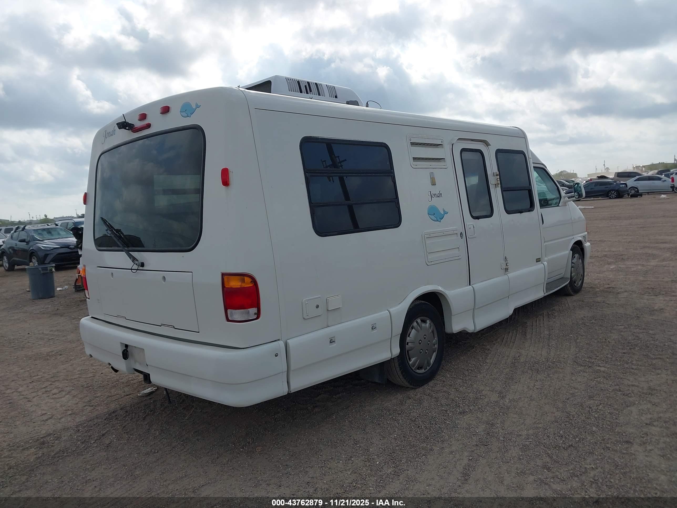 VOLKSWAGEN EUROVAN image 4