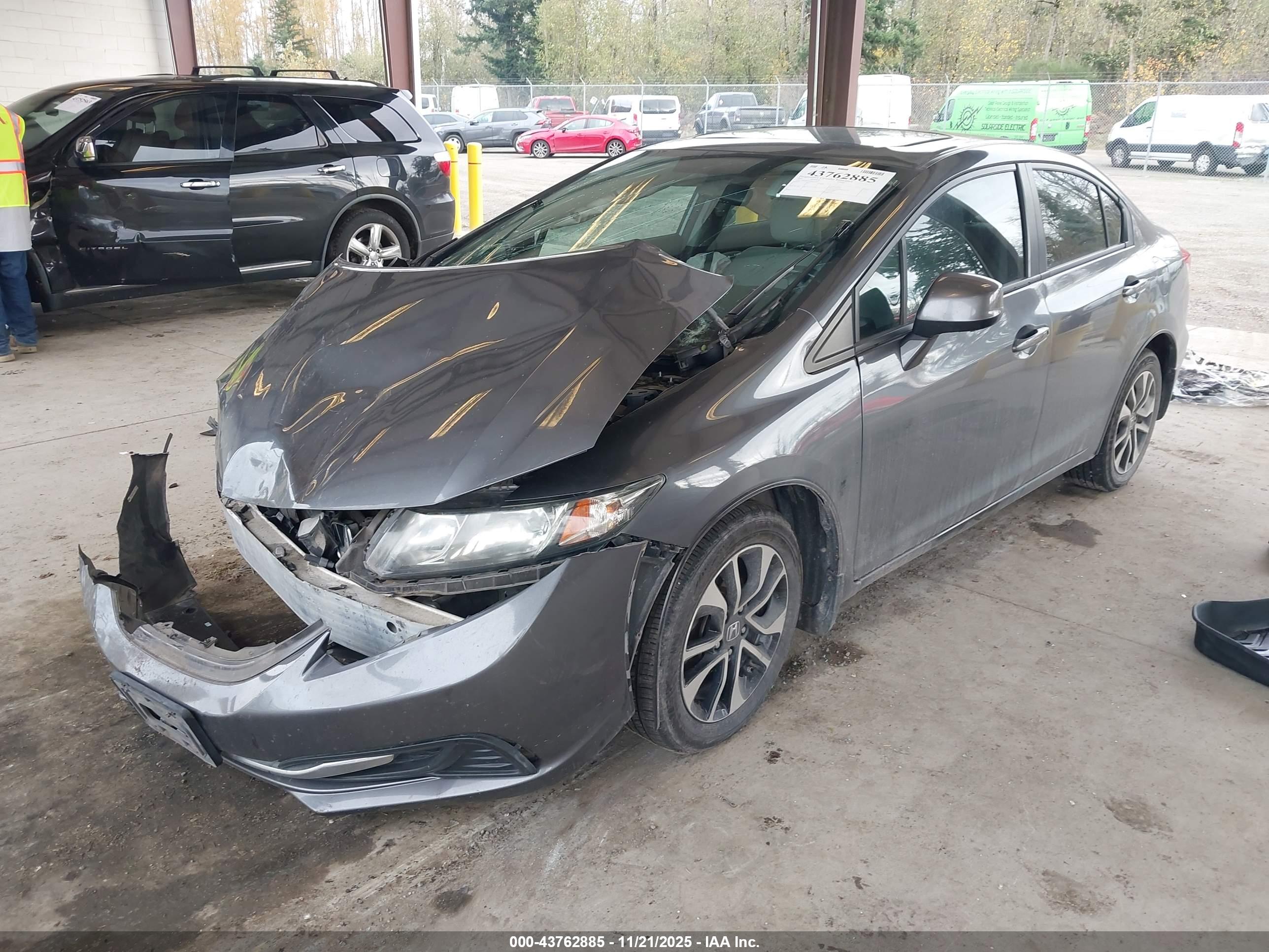 HONDA CIVIC image 2