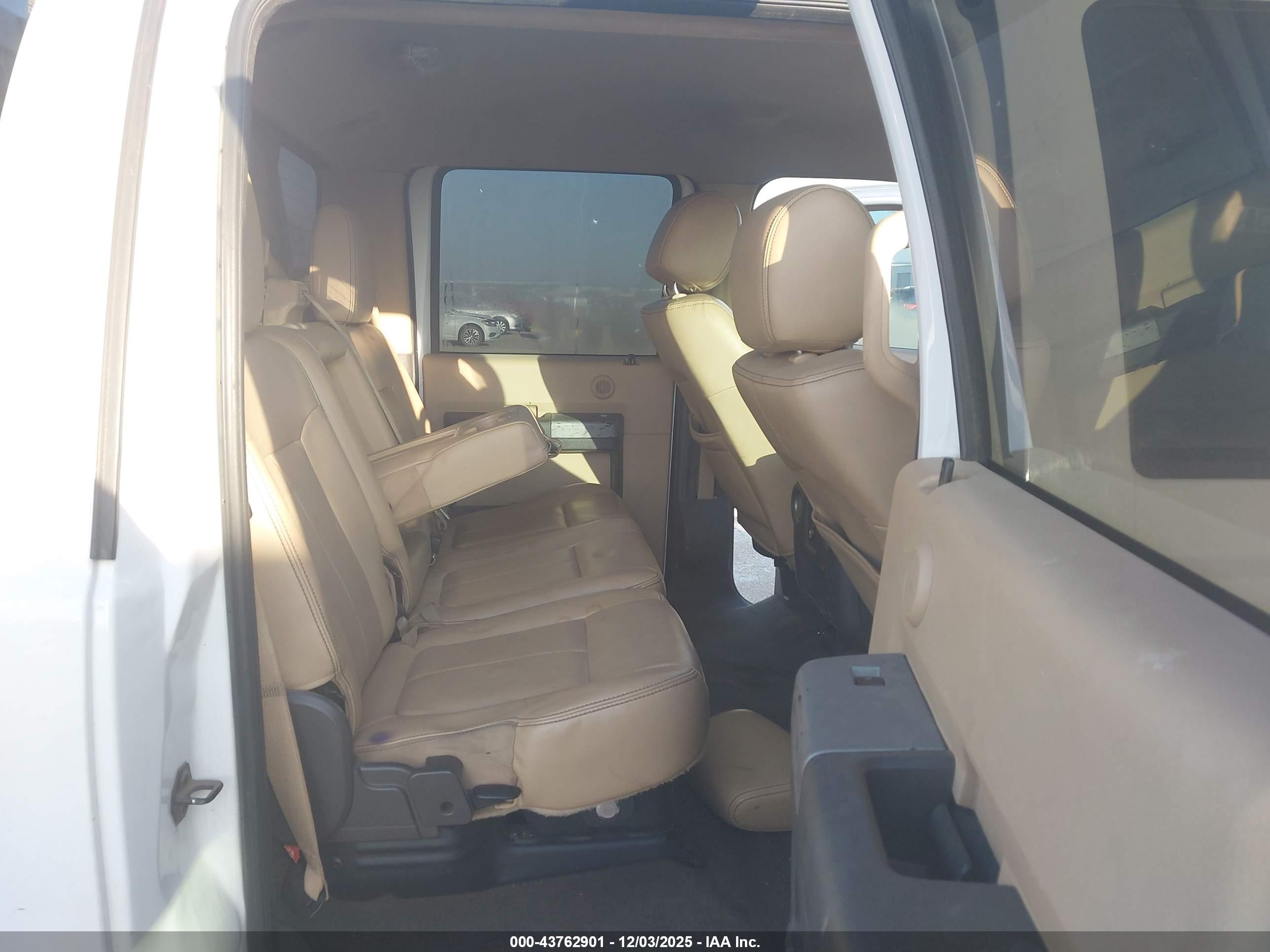 FORD F-350 image 8