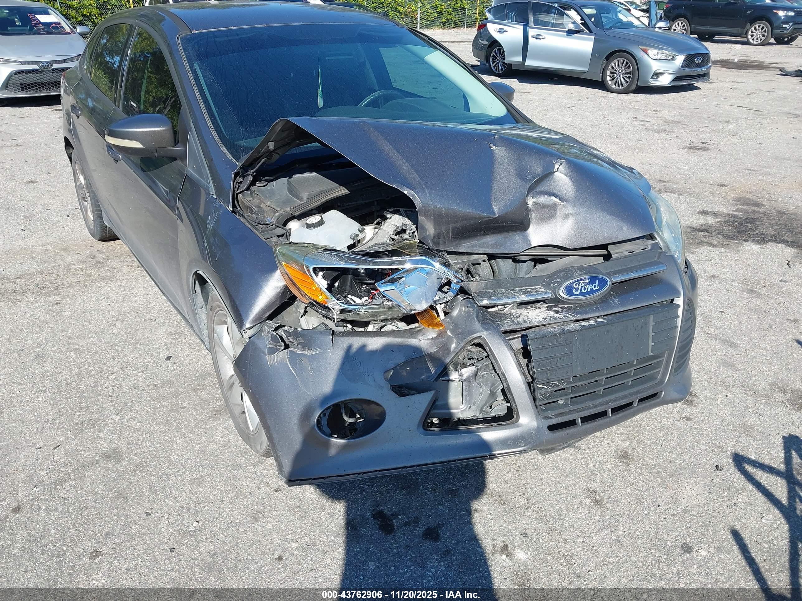 FORD FOCUS image 6