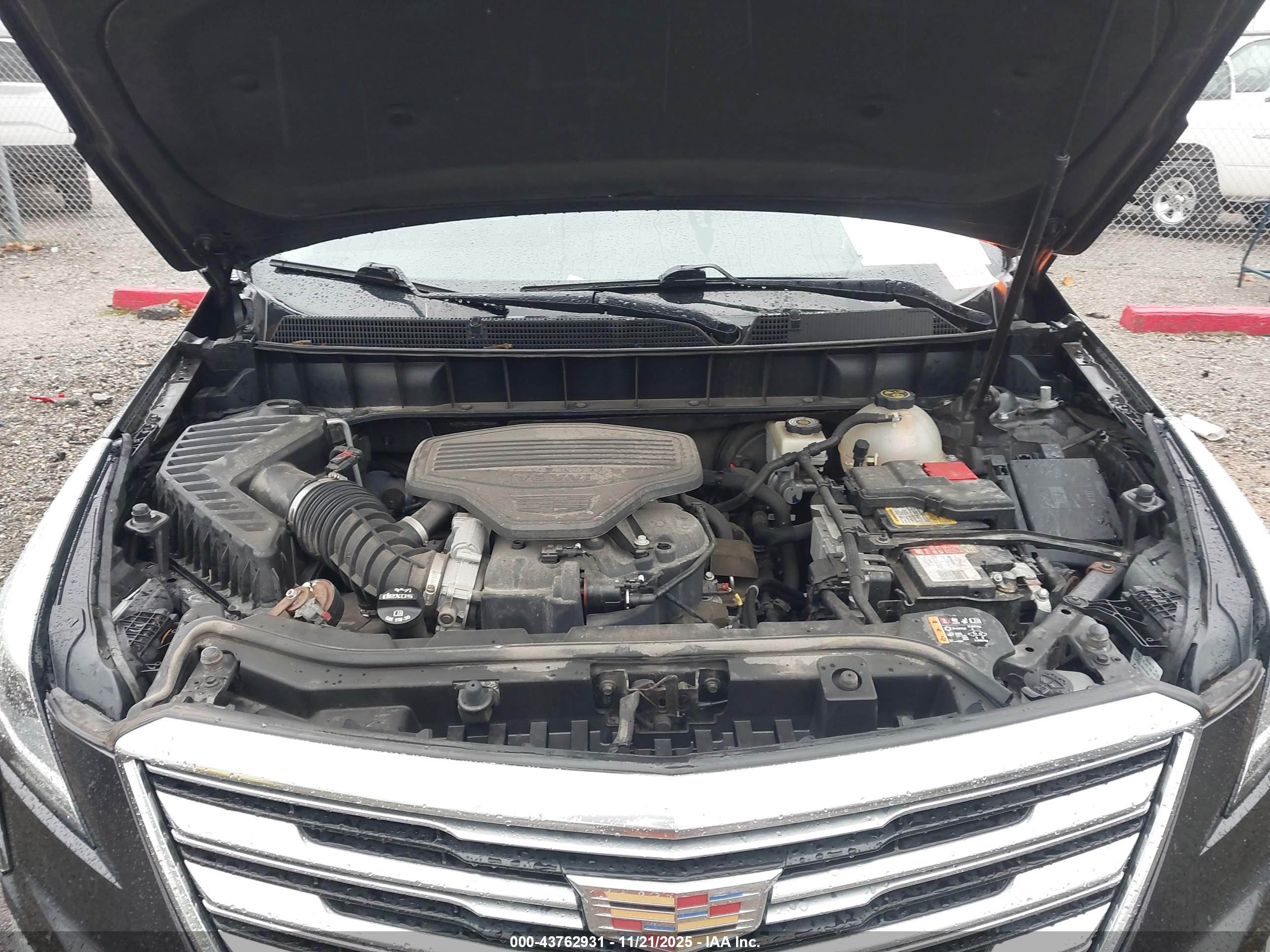 CADILLAC XT5 image 10