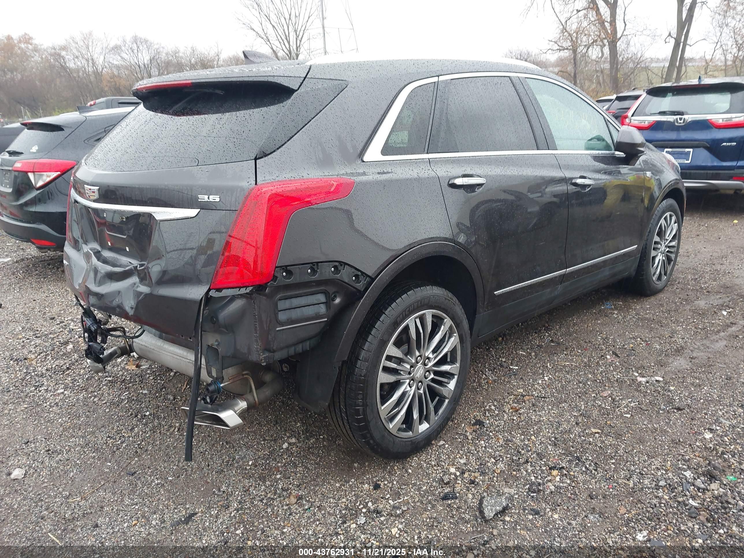 CADILLAC XT5 image 4