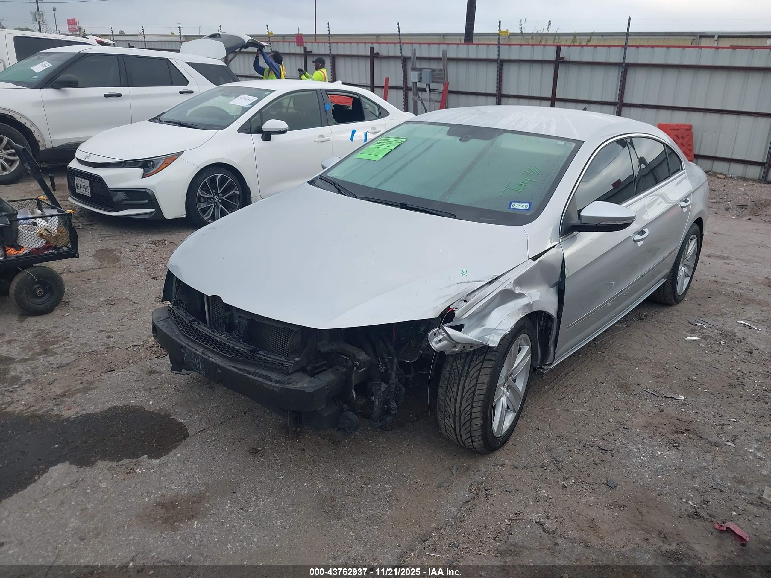 VOLKSWAGEN CC image 2