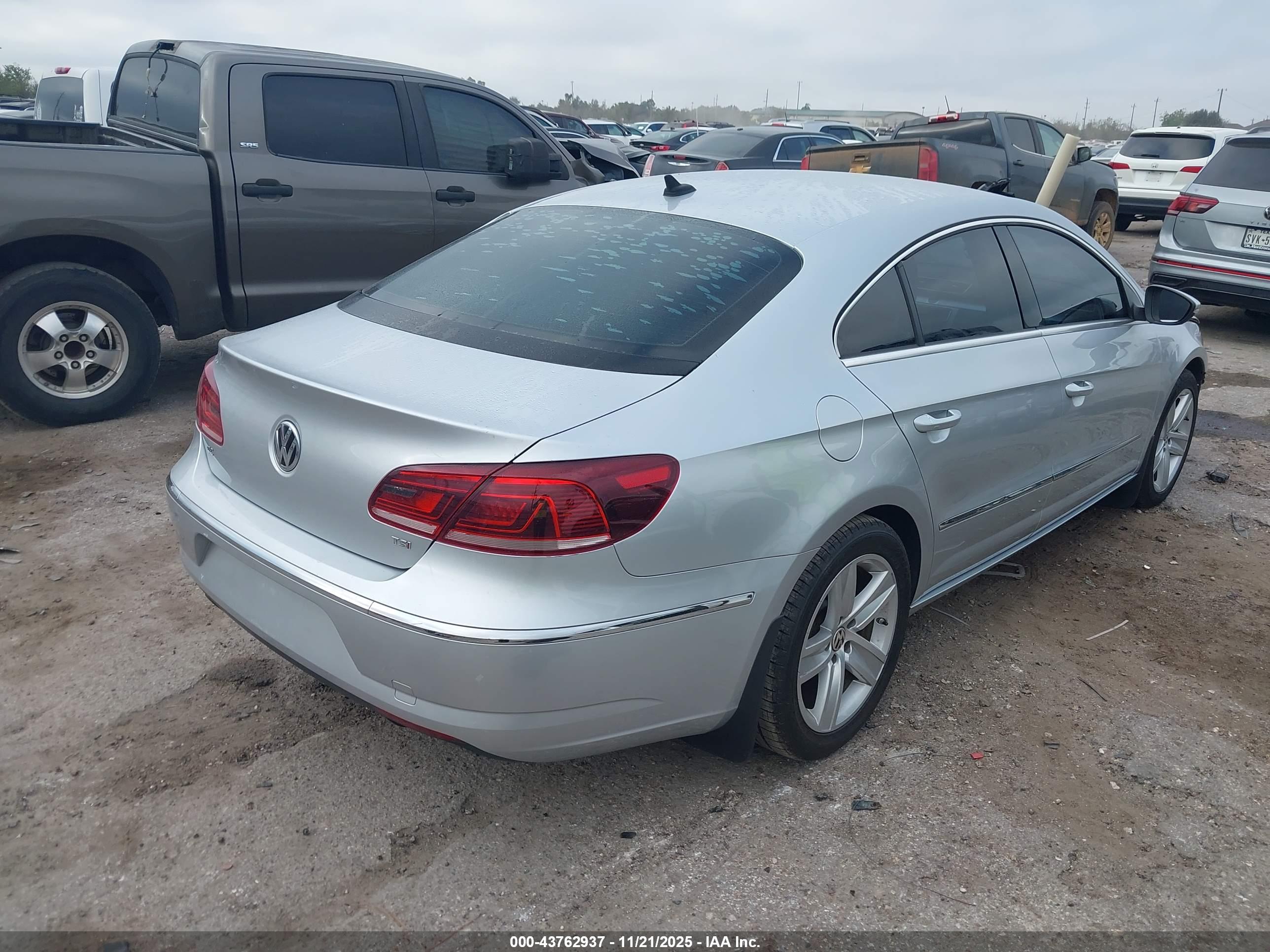 VOLKSWAGEN CC image 4