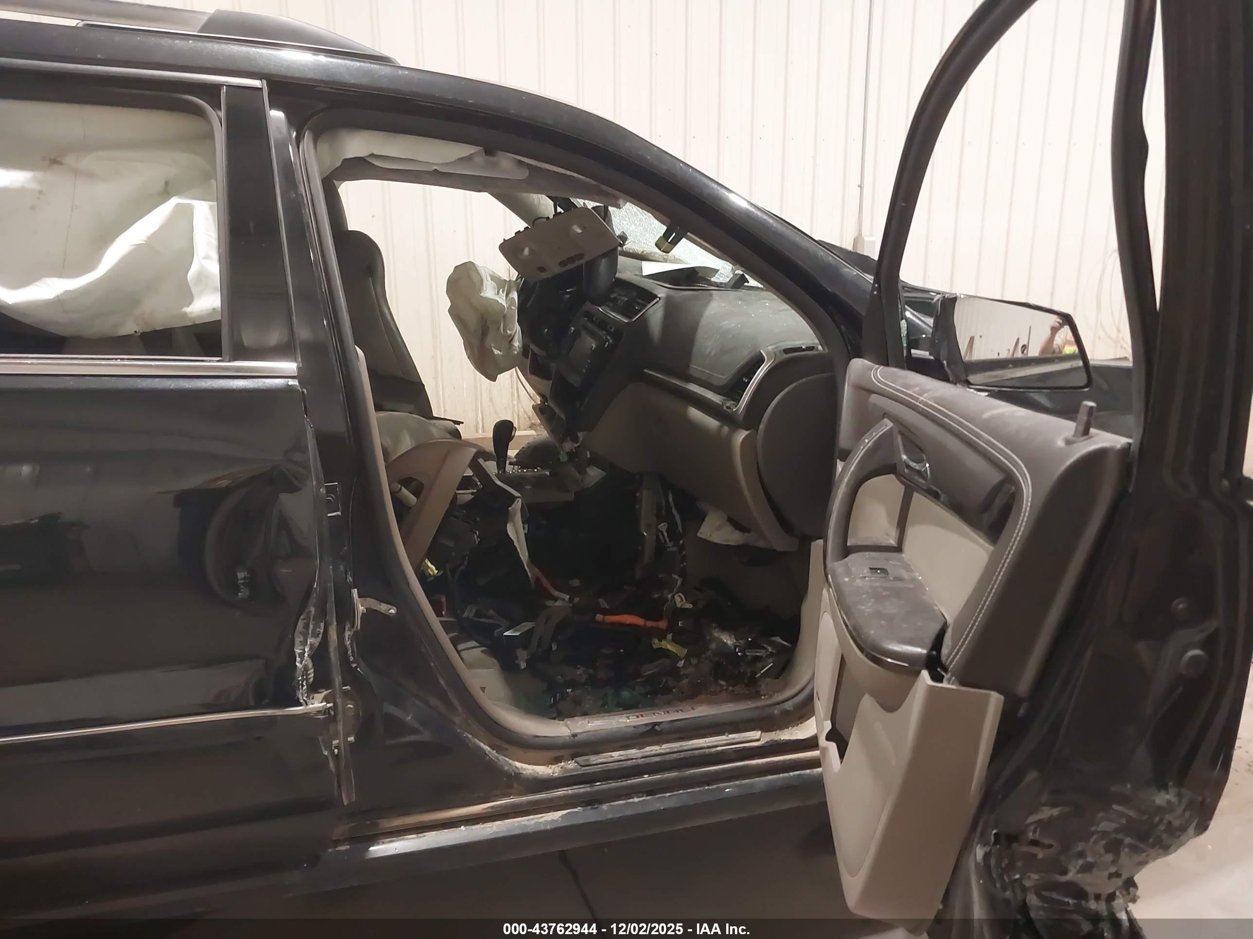 GMC ACADIA image 5